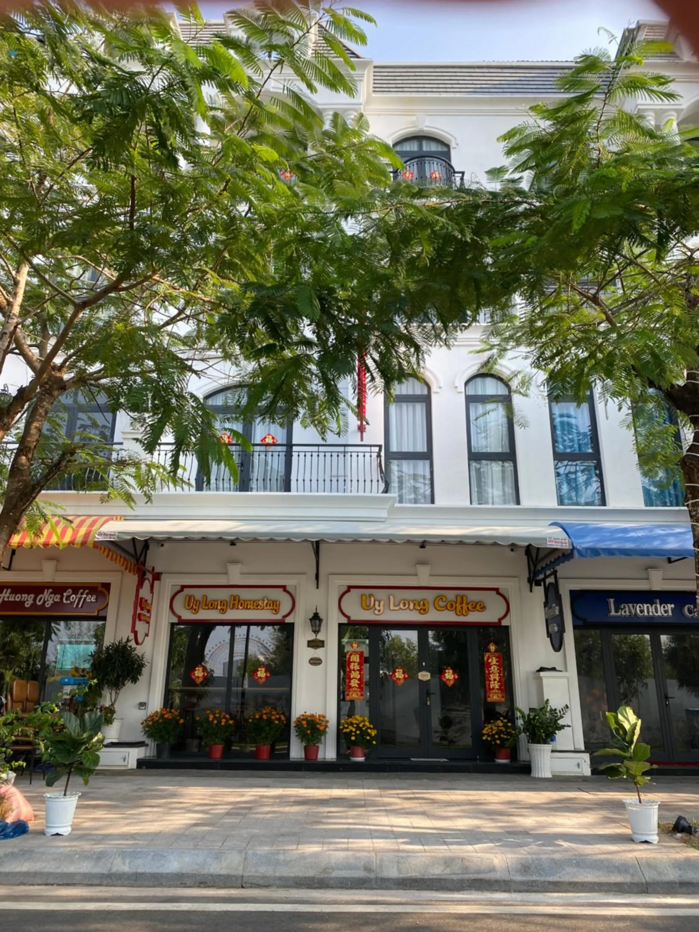 UY LONG Homestay & Coffee