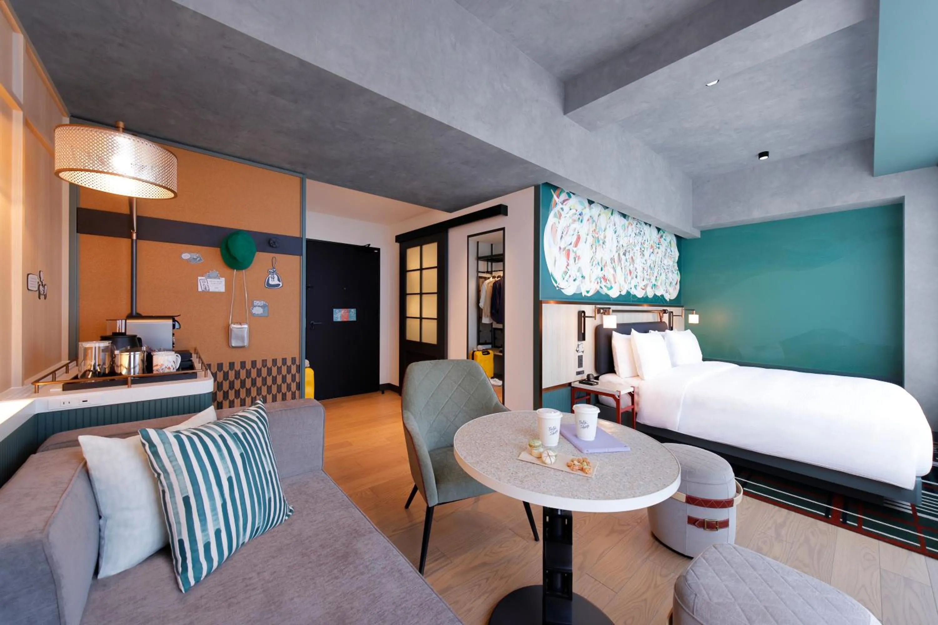 Deluxe King Room in Caption by Hyatt Namba Osaka