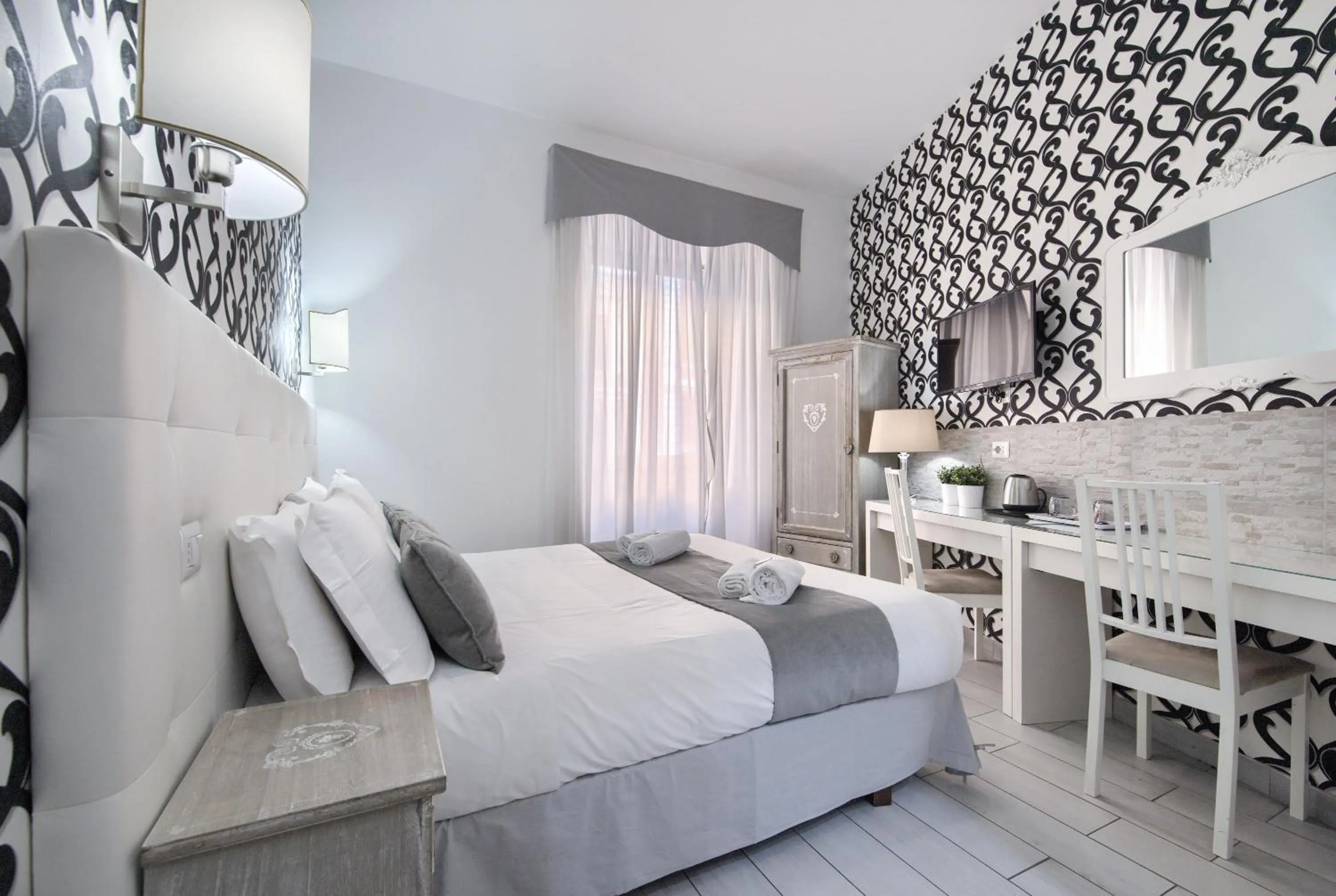 Double Room in Vatican's Roof