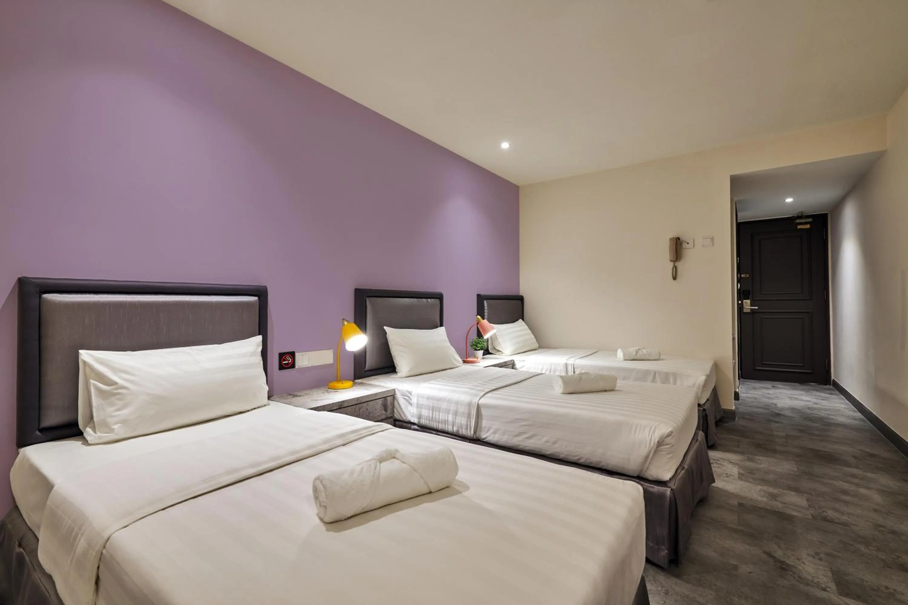 Triple Room with City View in PJ De Inn Hotel