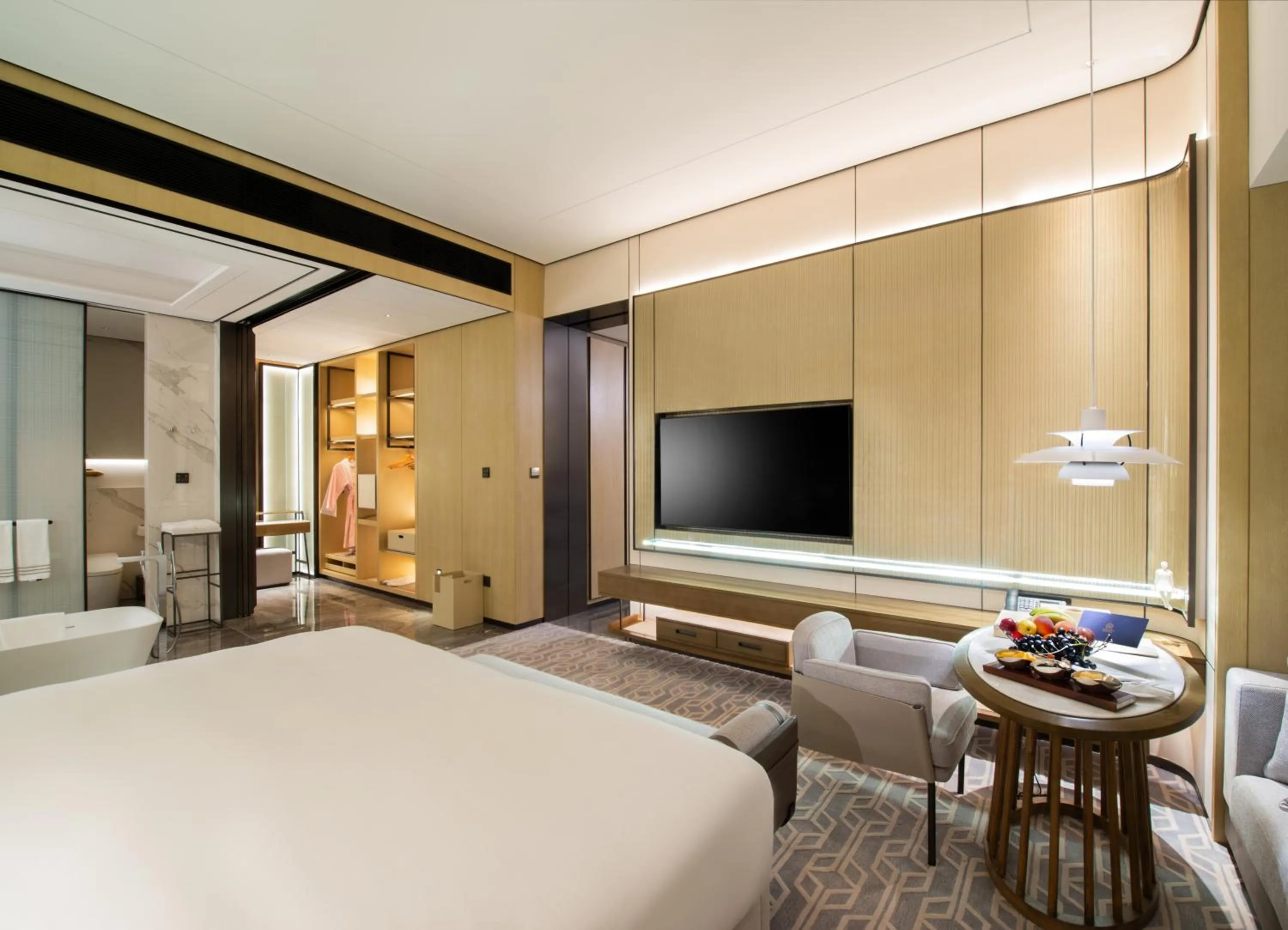 Junior Suite - Kingdom Tower View in Narcissus The Royal Hotel