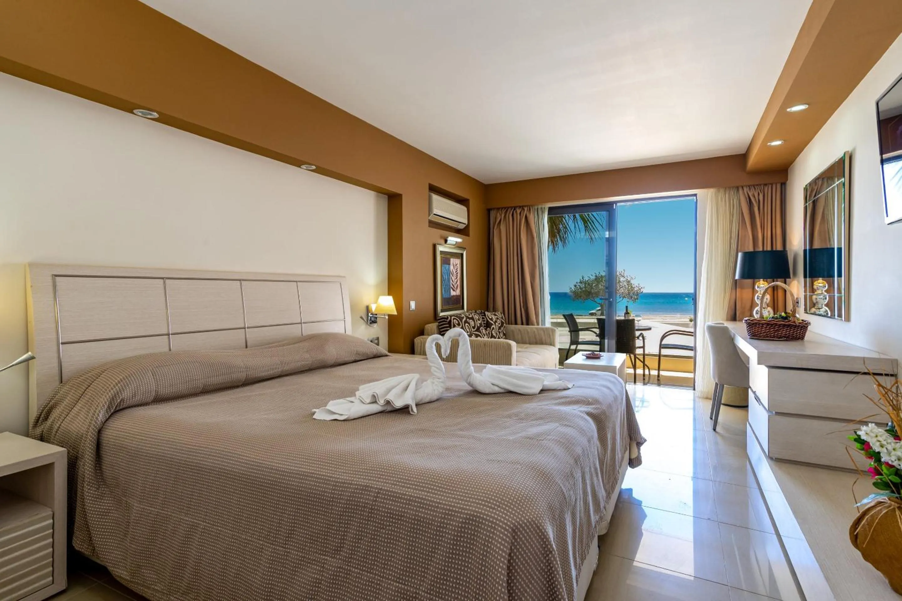 Double Room in Kamari Beach