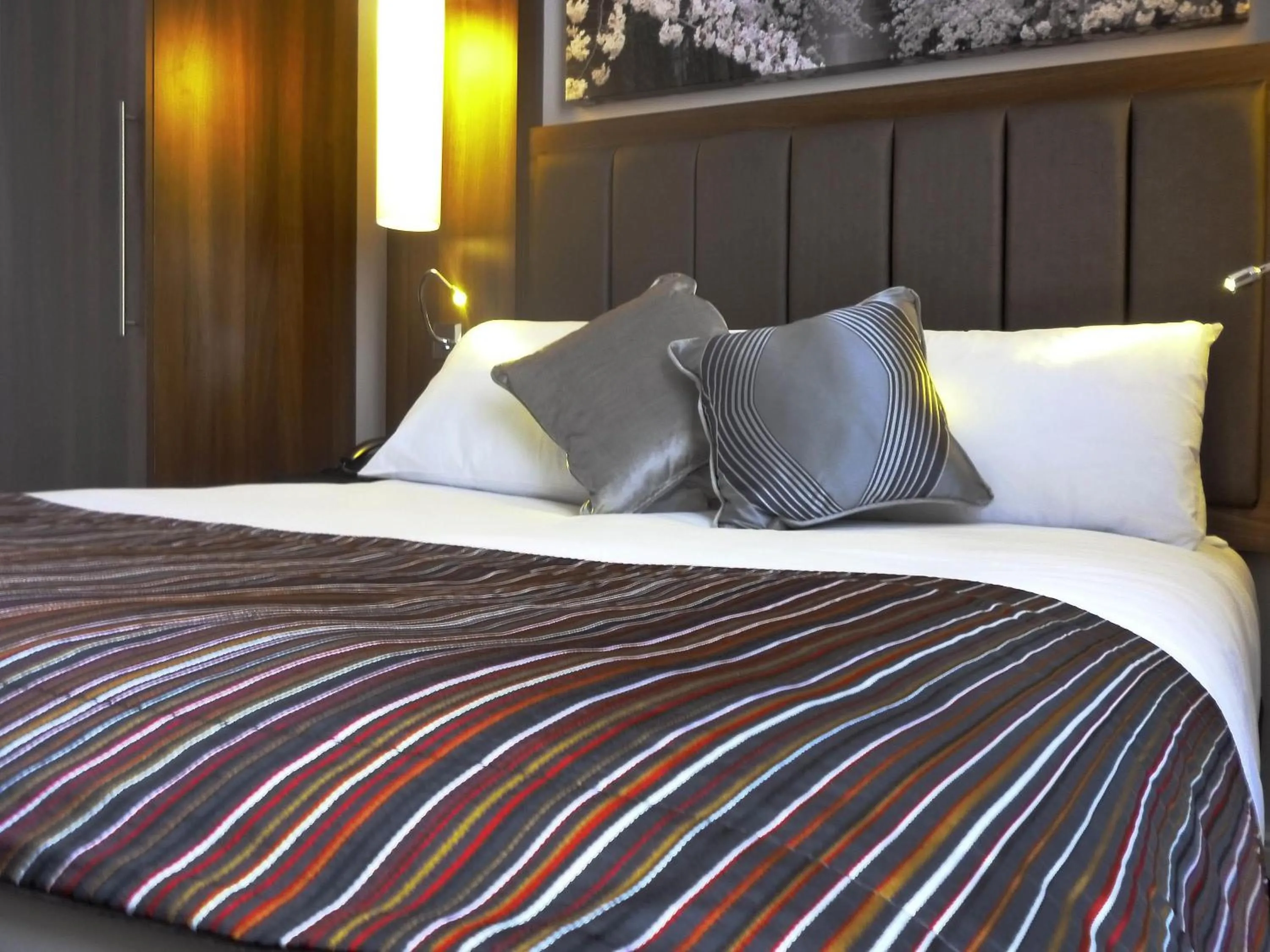 Standard Double Room in Mercure Darlington King's Hotel