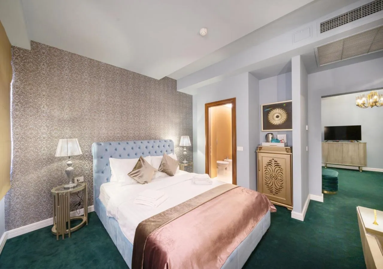 One-Bedroom Suite in Phoenicia Comfort Hotel