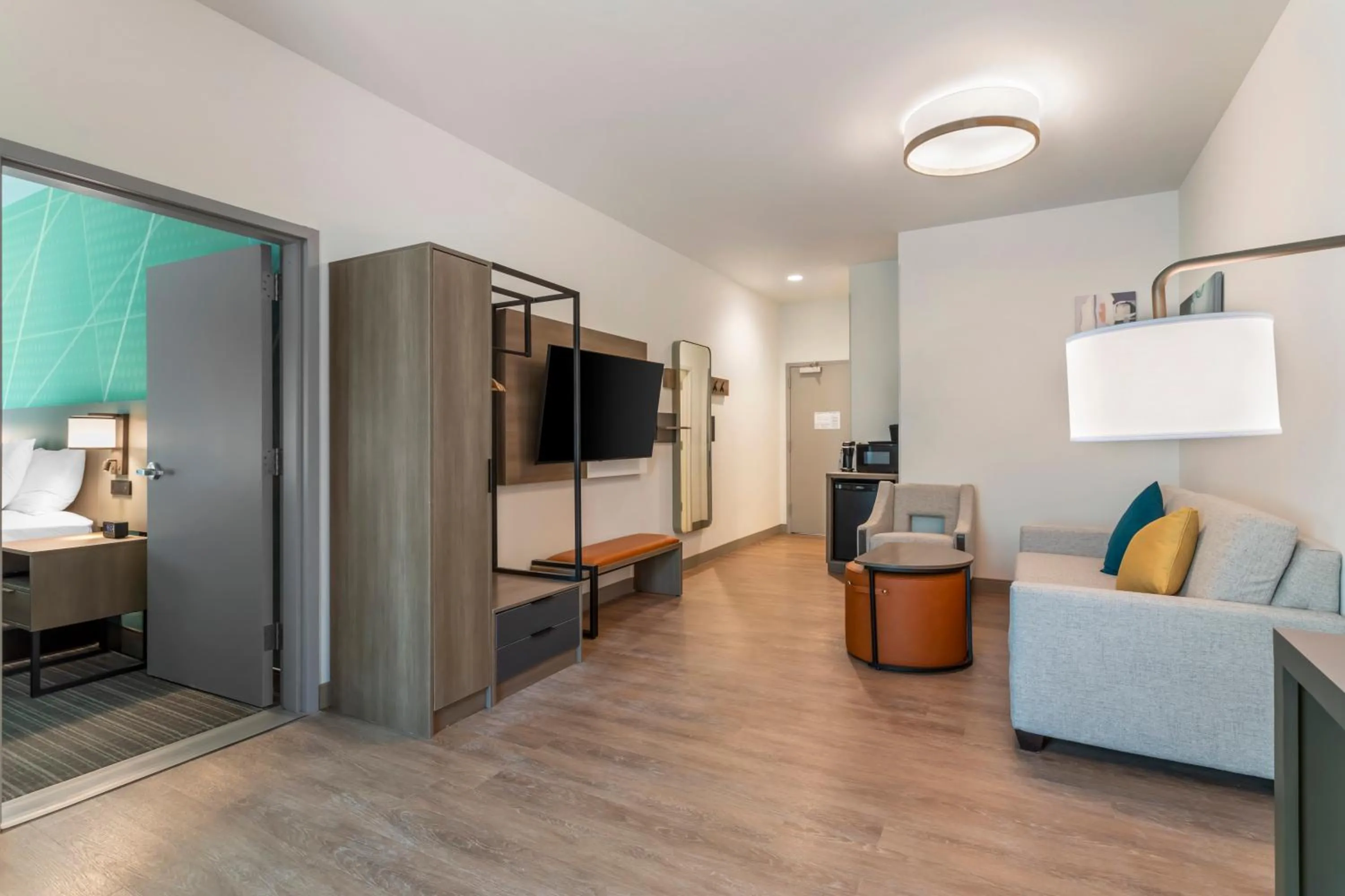 Deluxe Junior Suite - Disability Access  in Comfort Suites Gatlinburg Downtown-Convention Center