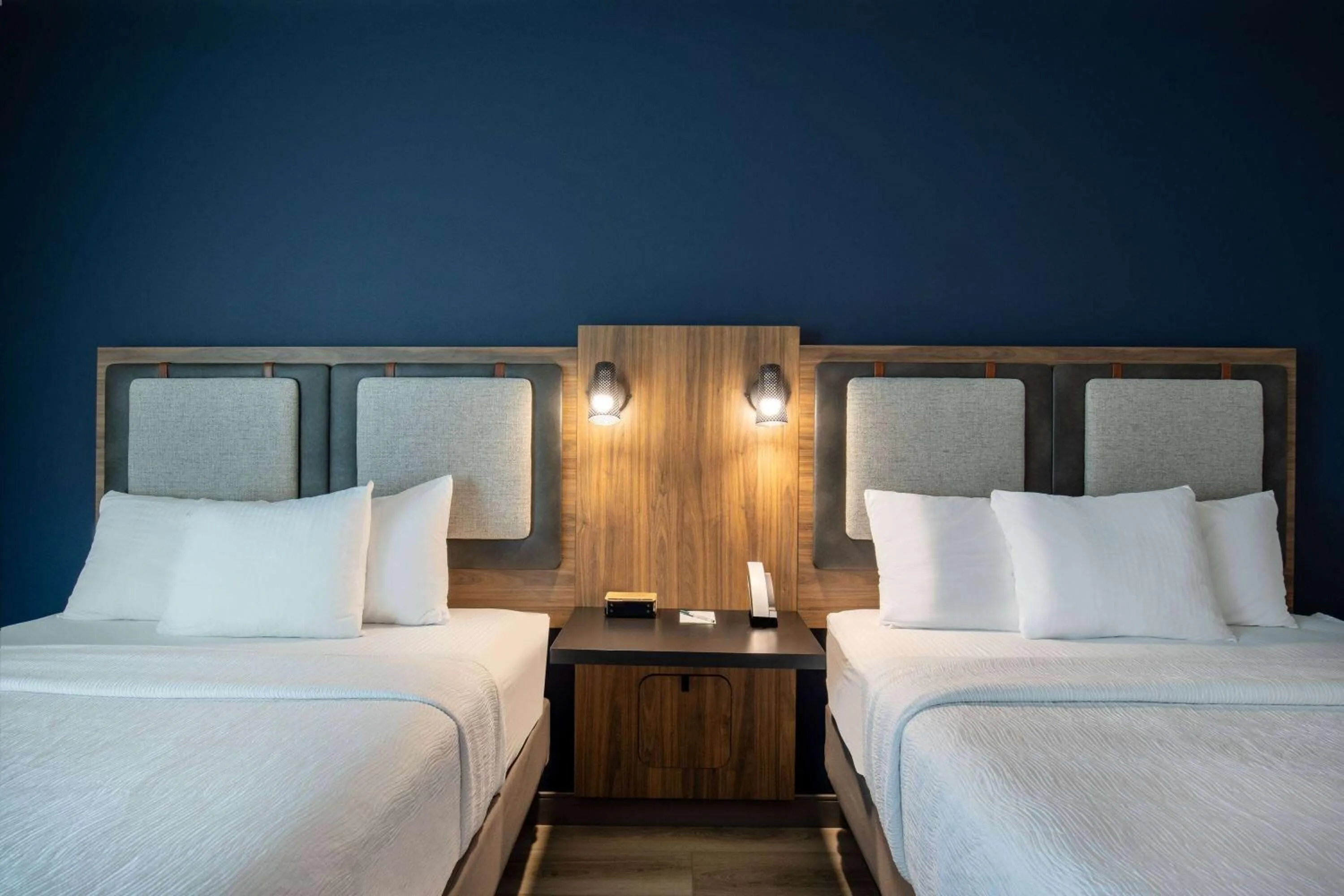 Queen Room with Two Queen Beds and Bath Tub - Mobility Accessible/Non-Smoking in La Quinta Inn & Suites by Wyndham Chattanooga Downtown/South