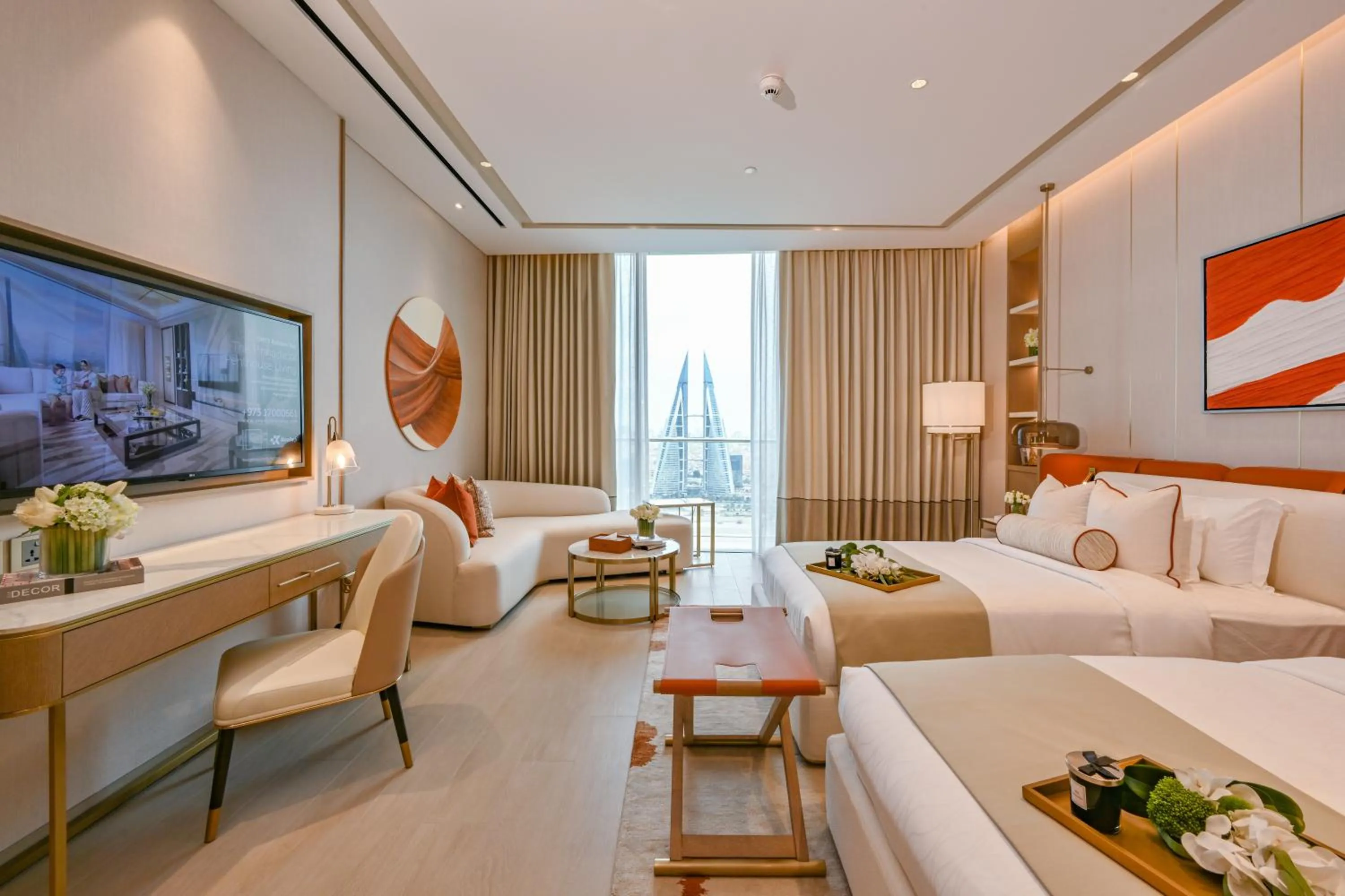 Panoramic Bay View Suite - Twin Bed in Onyx Rotana