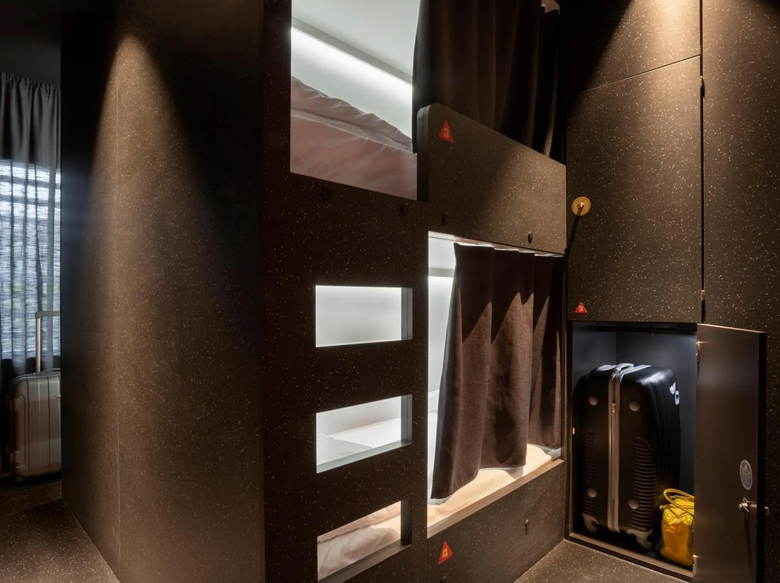 Quadruple Room in AMISTAT City Hostel Barcelona