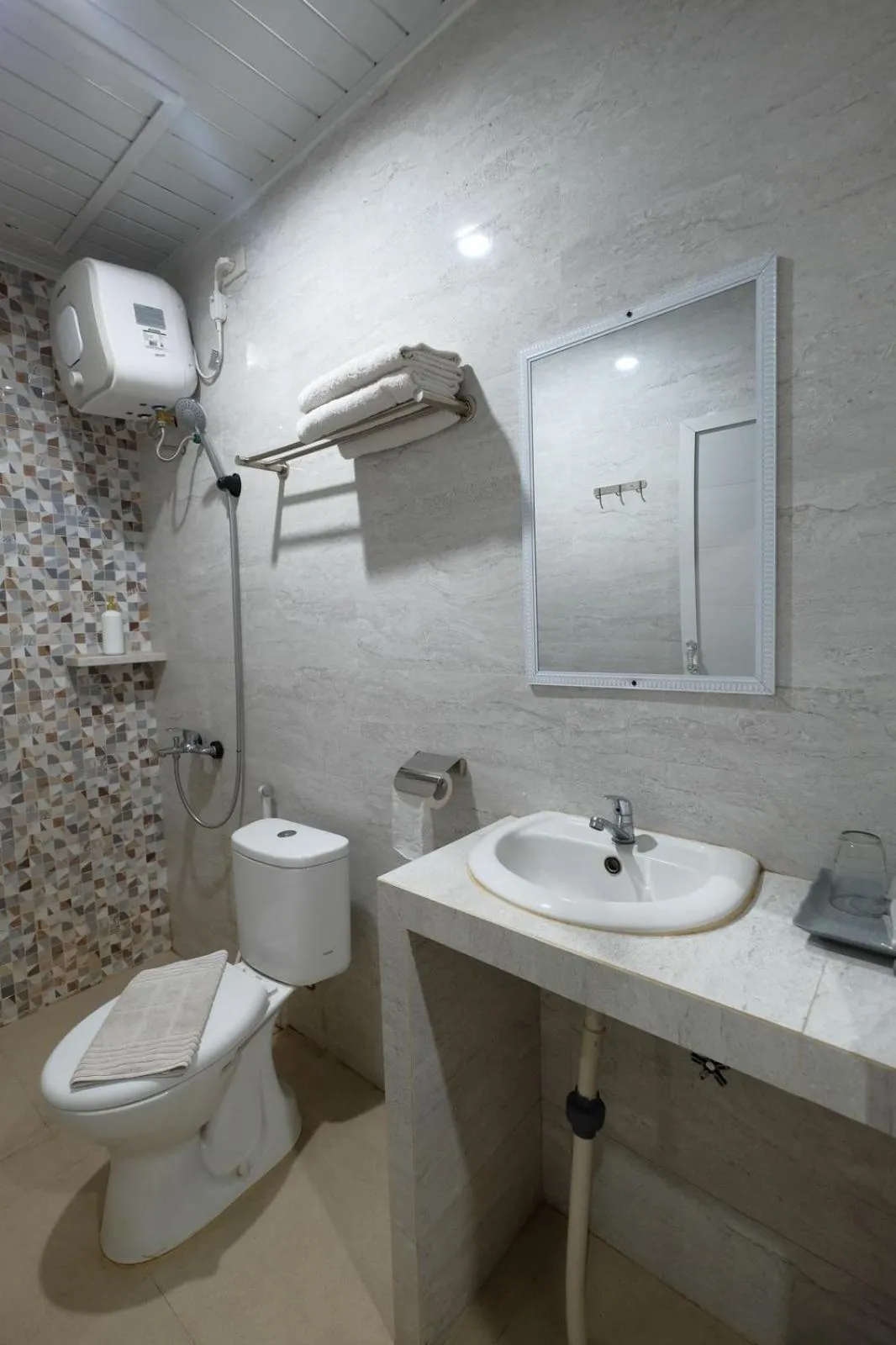 Deluxe King Room in Grand Mulia Hotel Kisaran