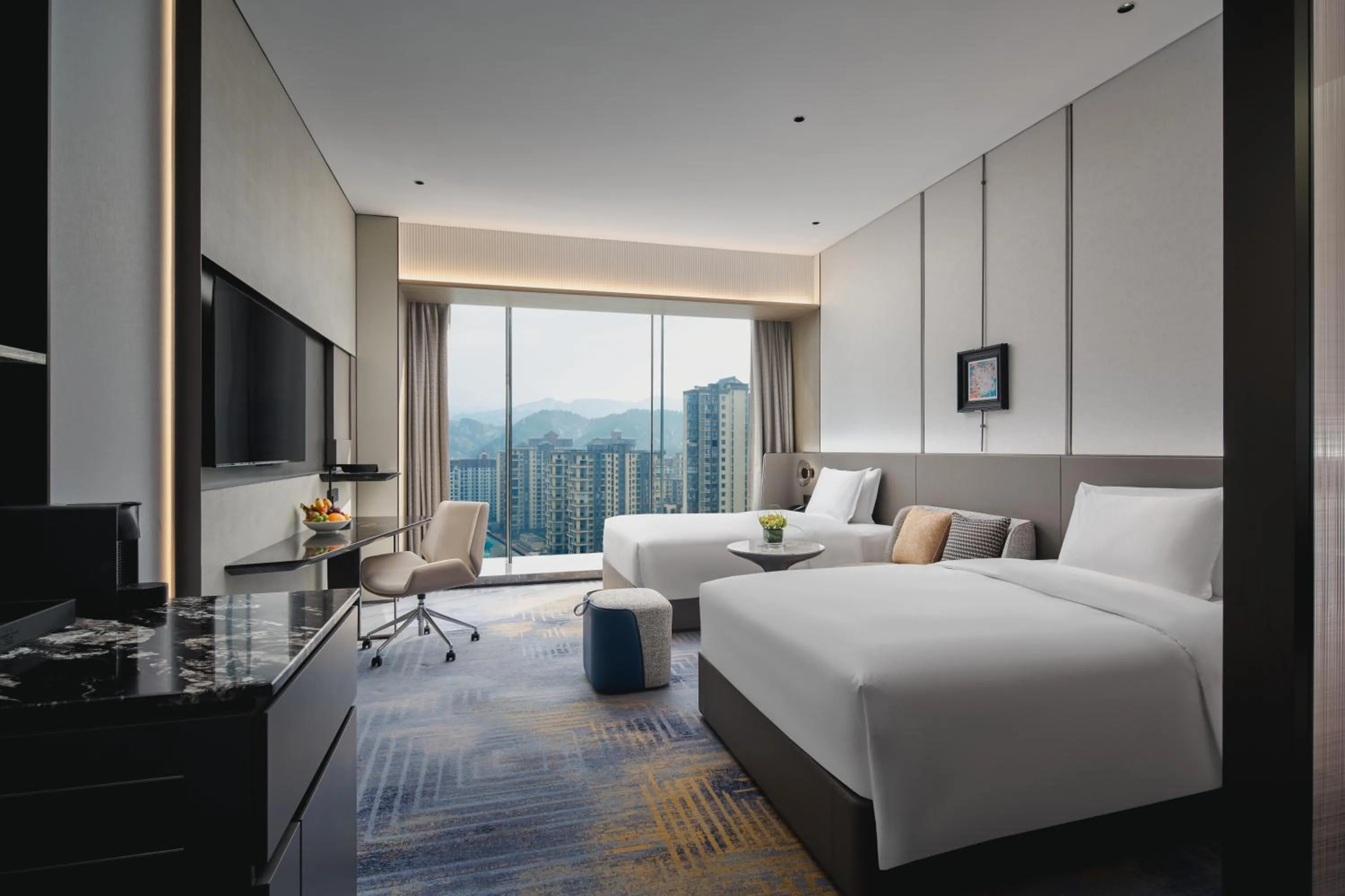 Standard Twin Room - Lounge Access in Crowne Plaza Shangluo, an IHG Hotel