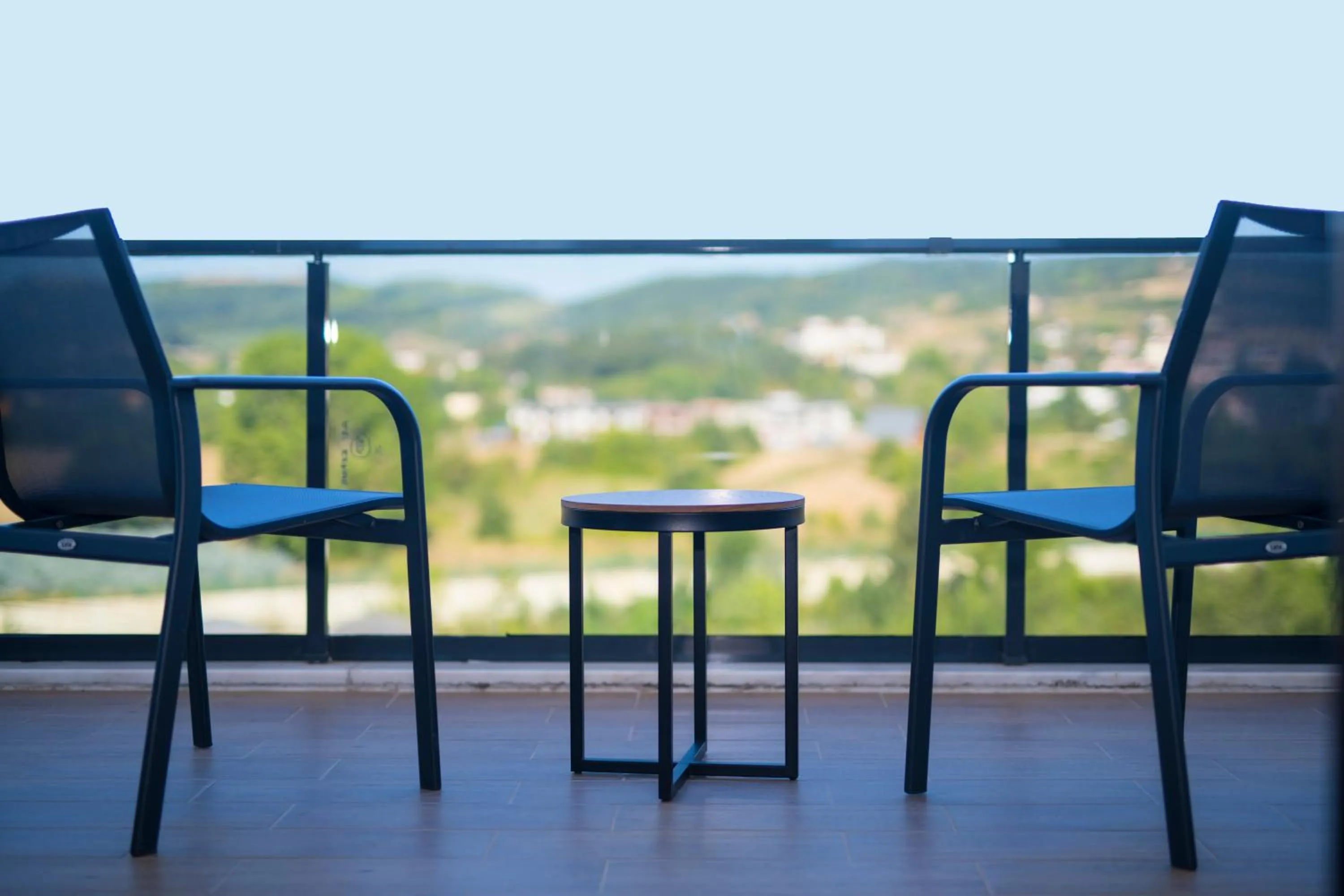 Standard King Room with Balcony in Crowne Plaza Yalova by IHG