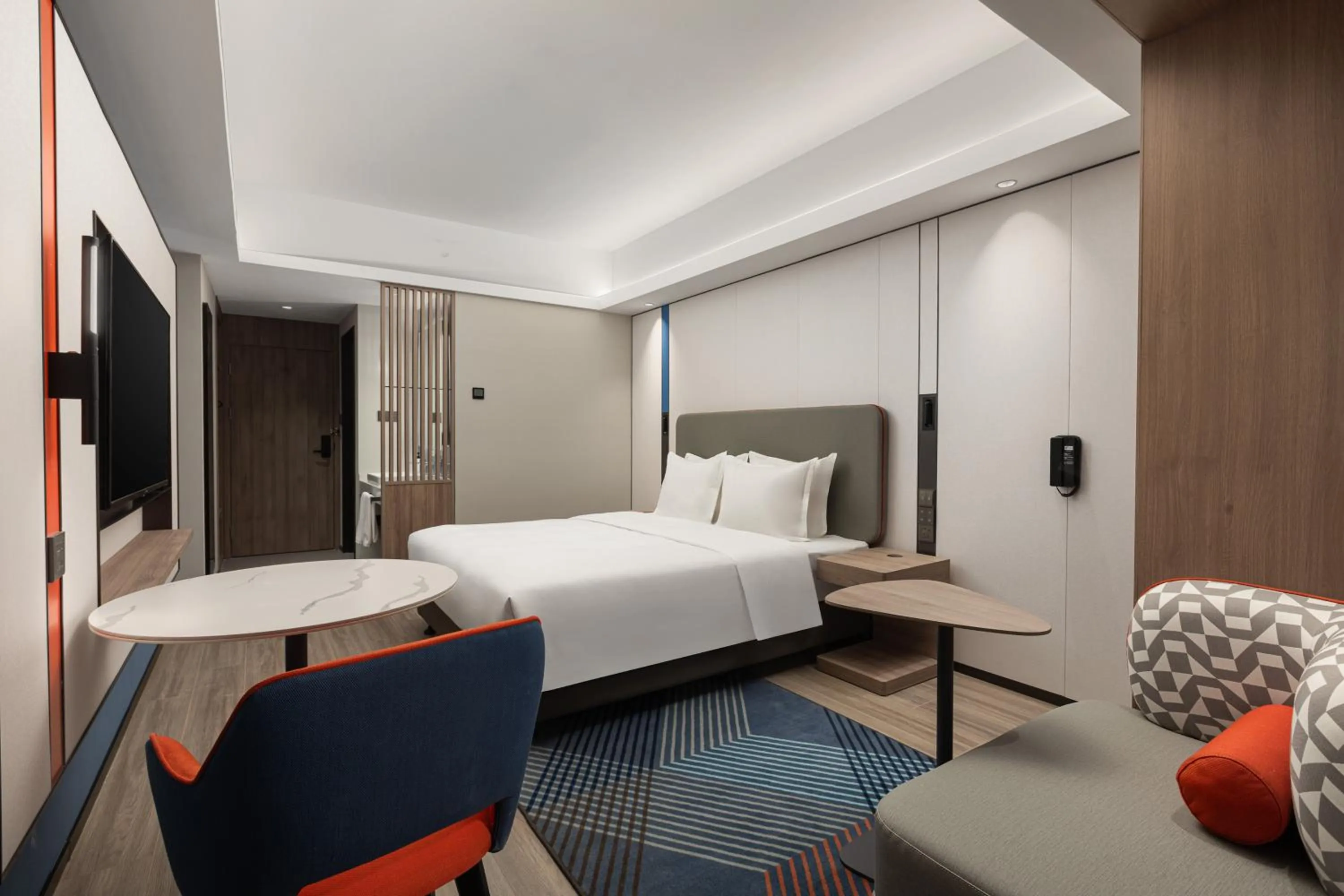 Standard King Room - Disability Access in Holiday Inn Express Shanghai Gumei by IHG