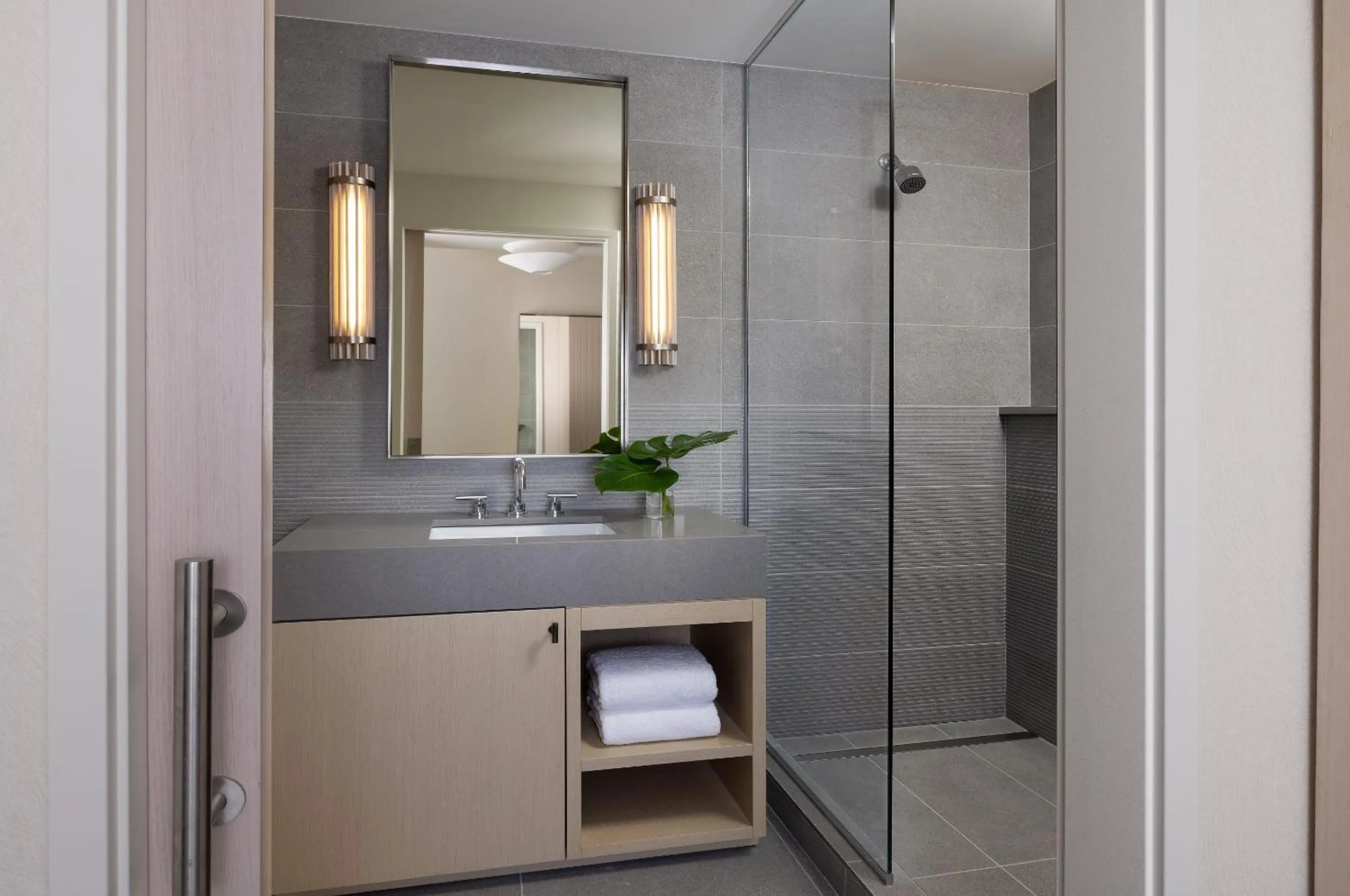 Essential Queen Room with Two Queen Beds and City View in Kimpton Claret Hotel by IHG