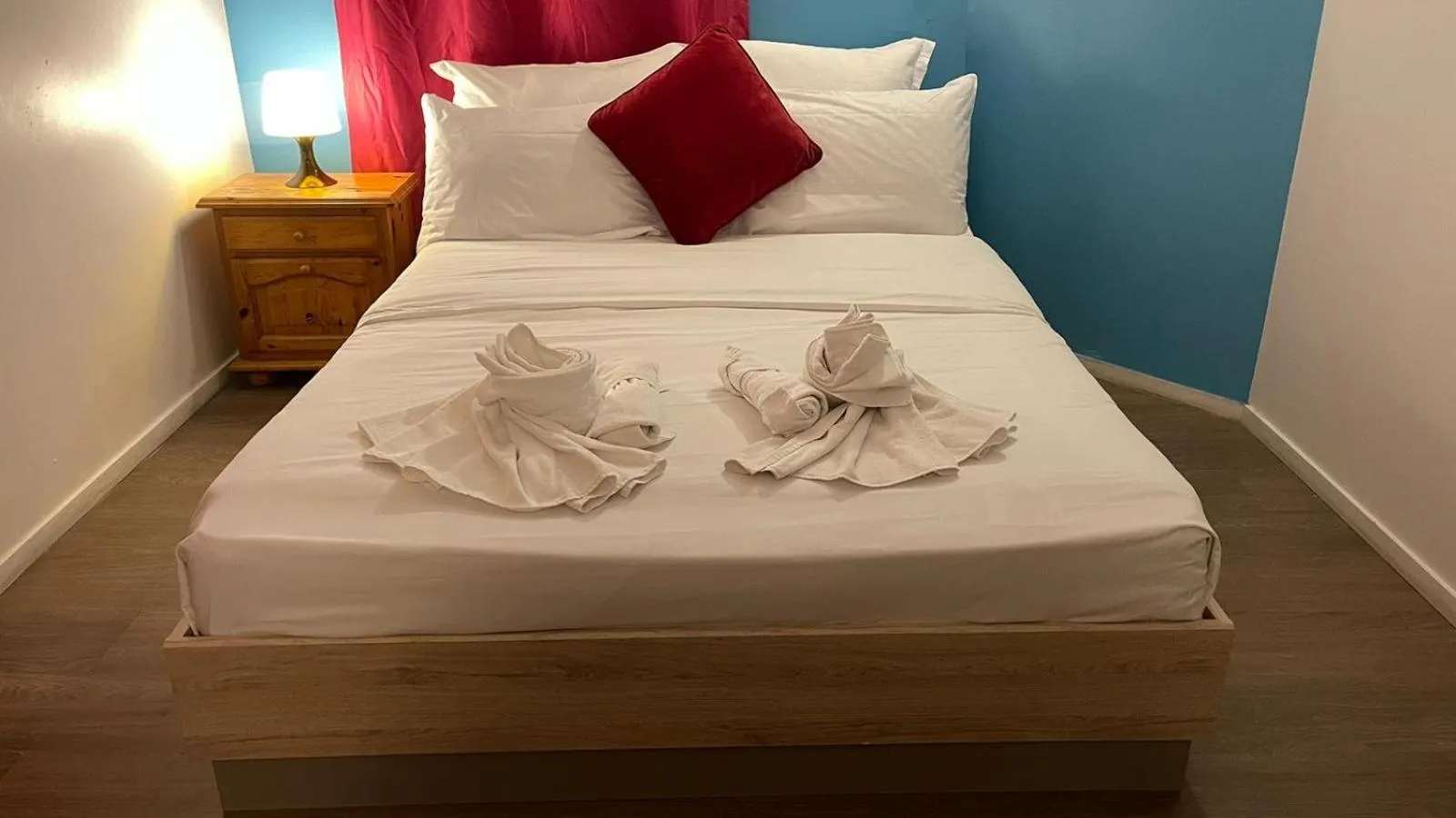 Superior Double Room in hôtel- restaurant le Saint Quentin