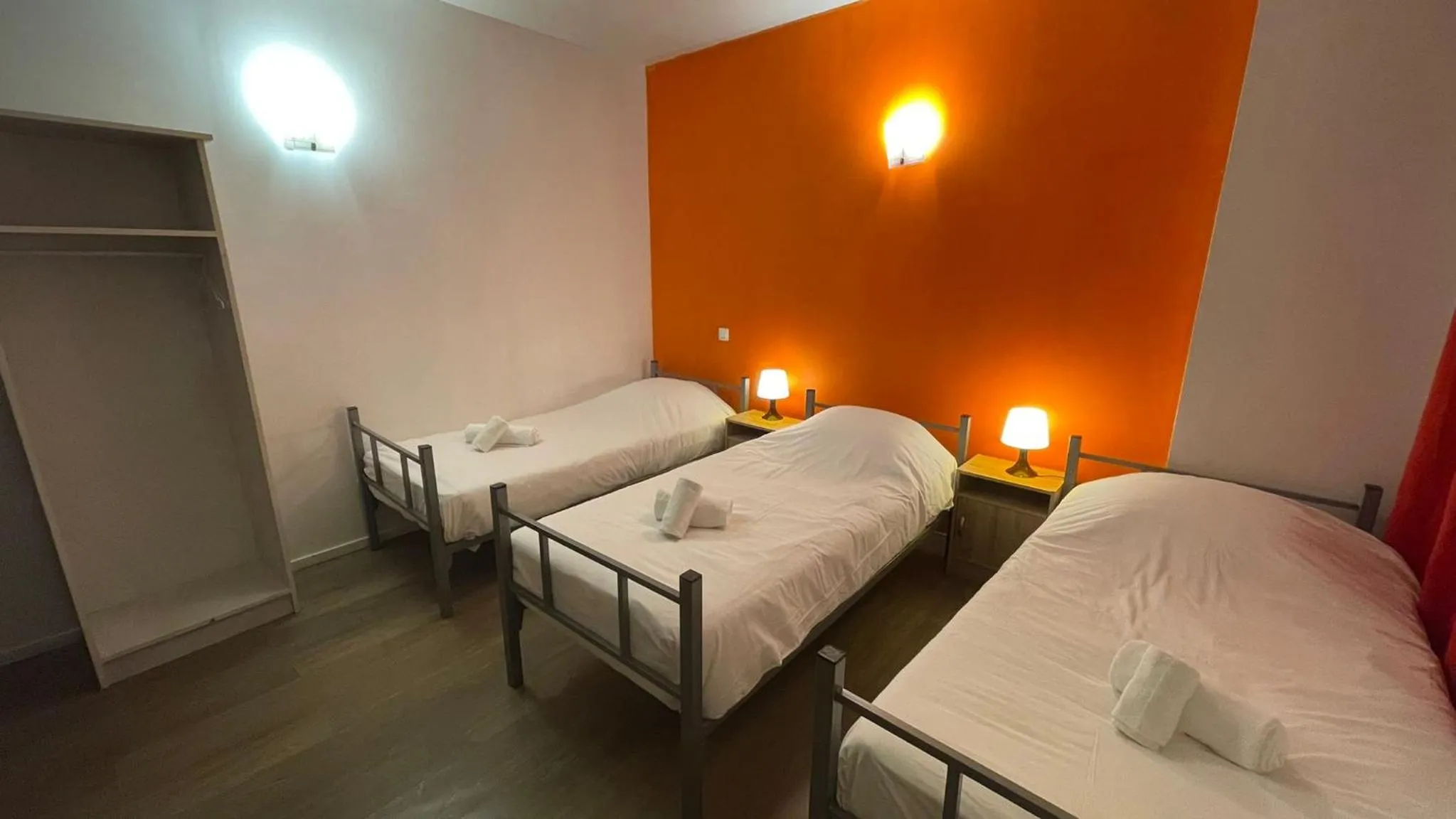 Basic Triple Room in hôtel- restaurant le Saint Quentin