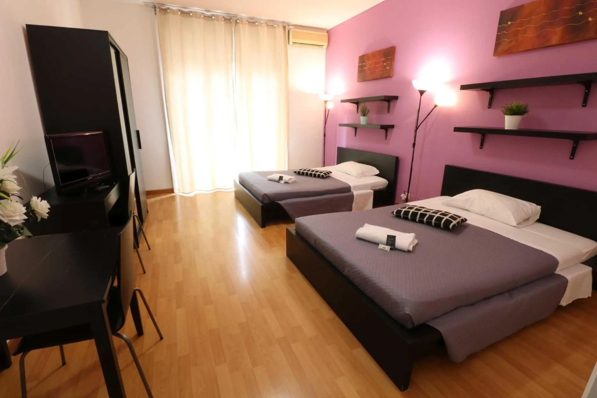 Twin Room with Private Bathroom in Guest House Pirelli Milano