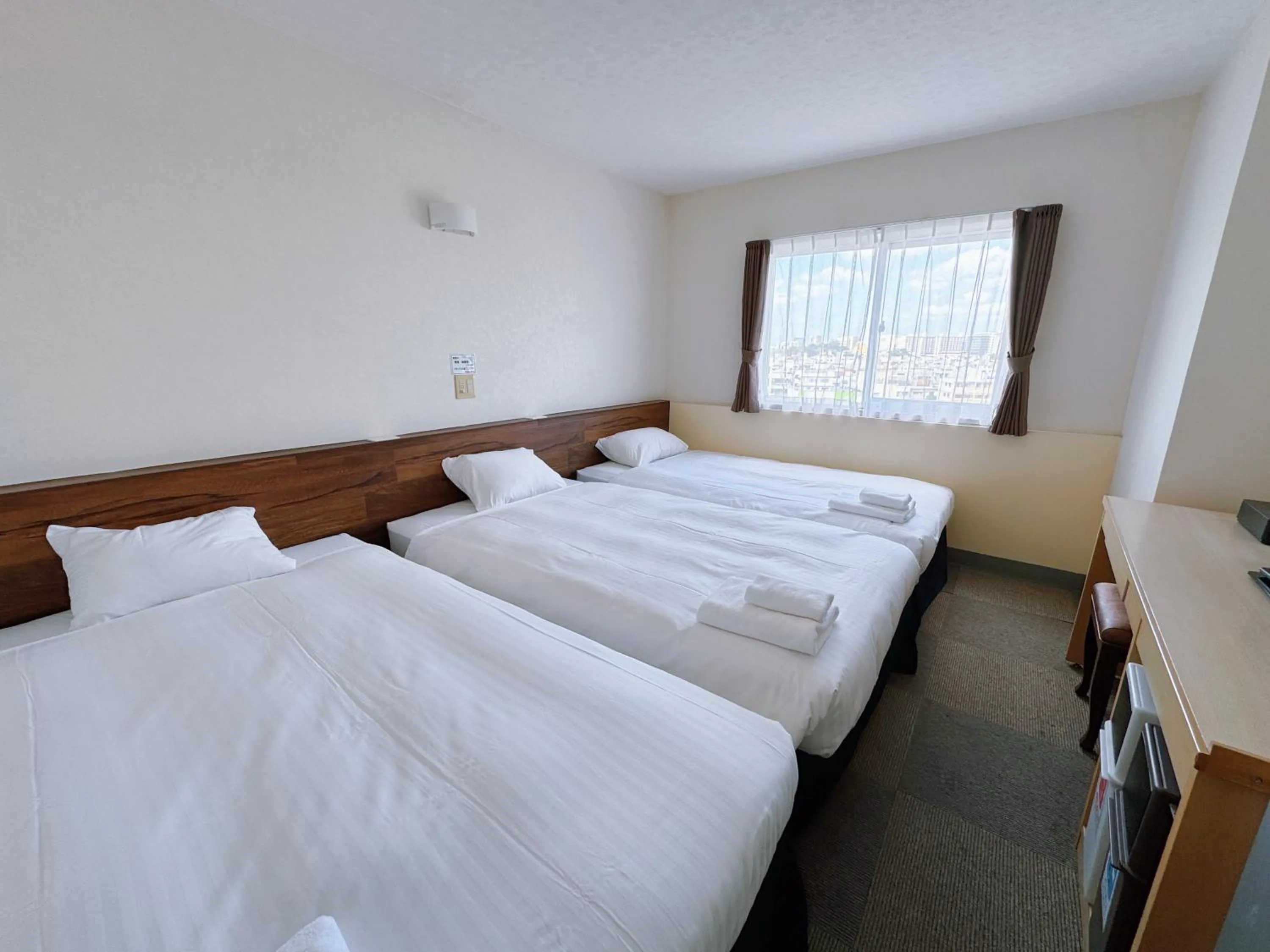 Triple Room in Hotel Orox