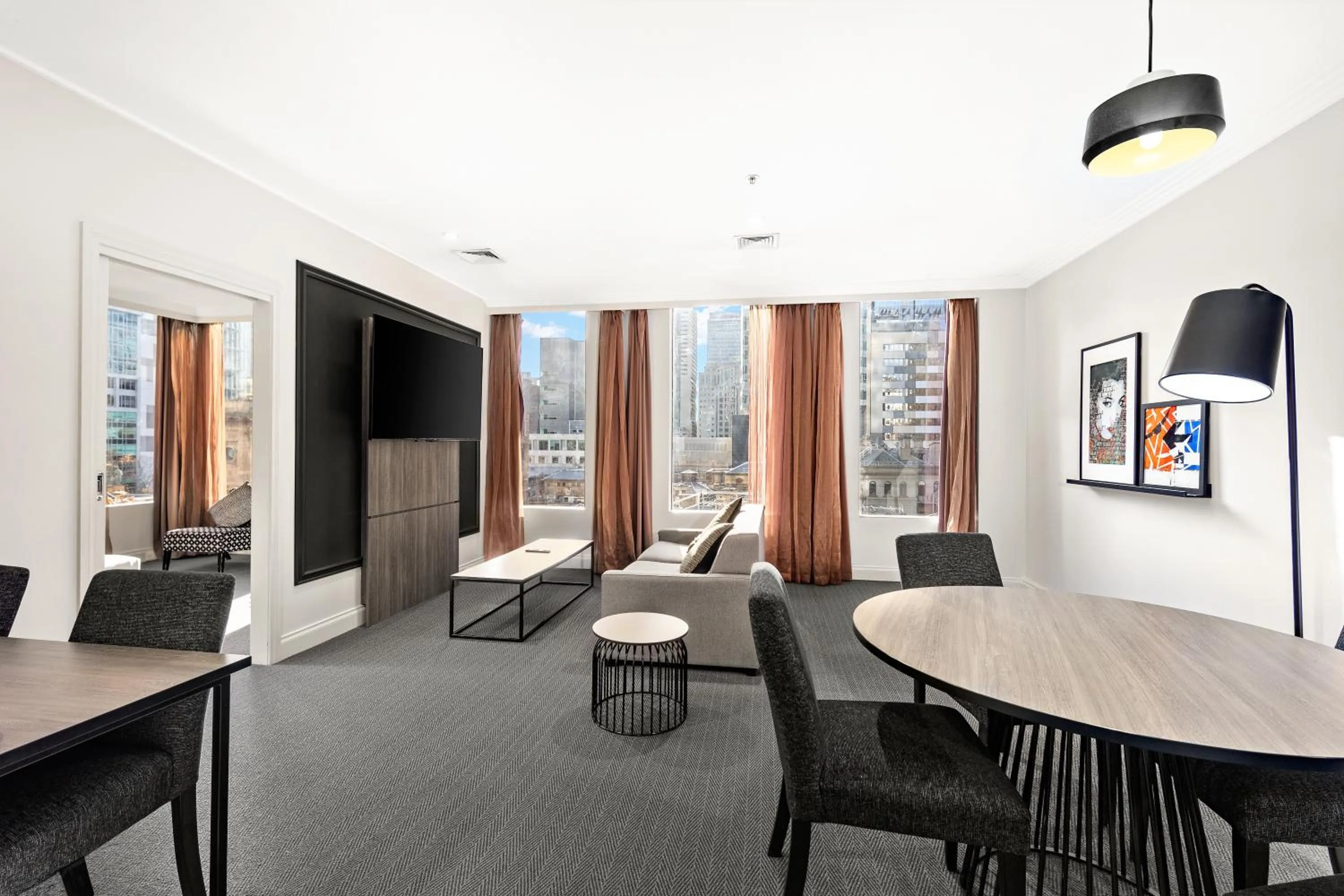 Executive Two-Bedroom Apartment in Melbourne City Suites