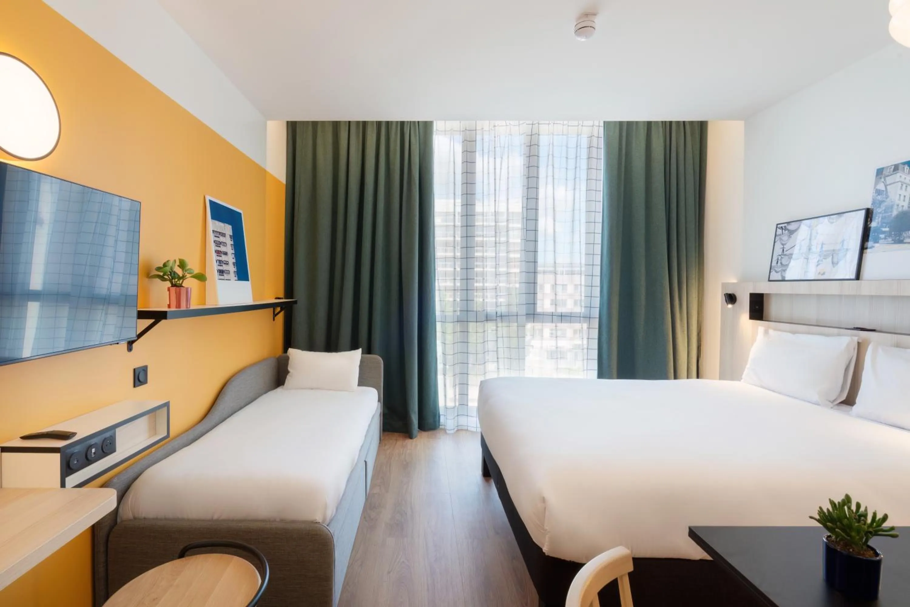 Studio (3 Adults) in Aparthotel Adagio Access Rouen Centre Cathédrale