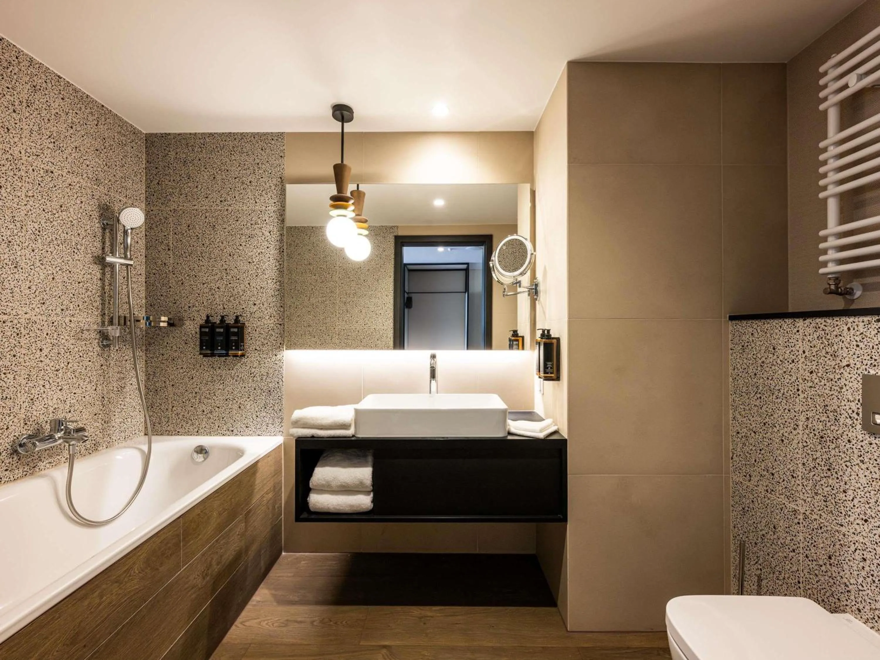 Classic Twin Room with Mountain View in Mercure Szczyrk Resort