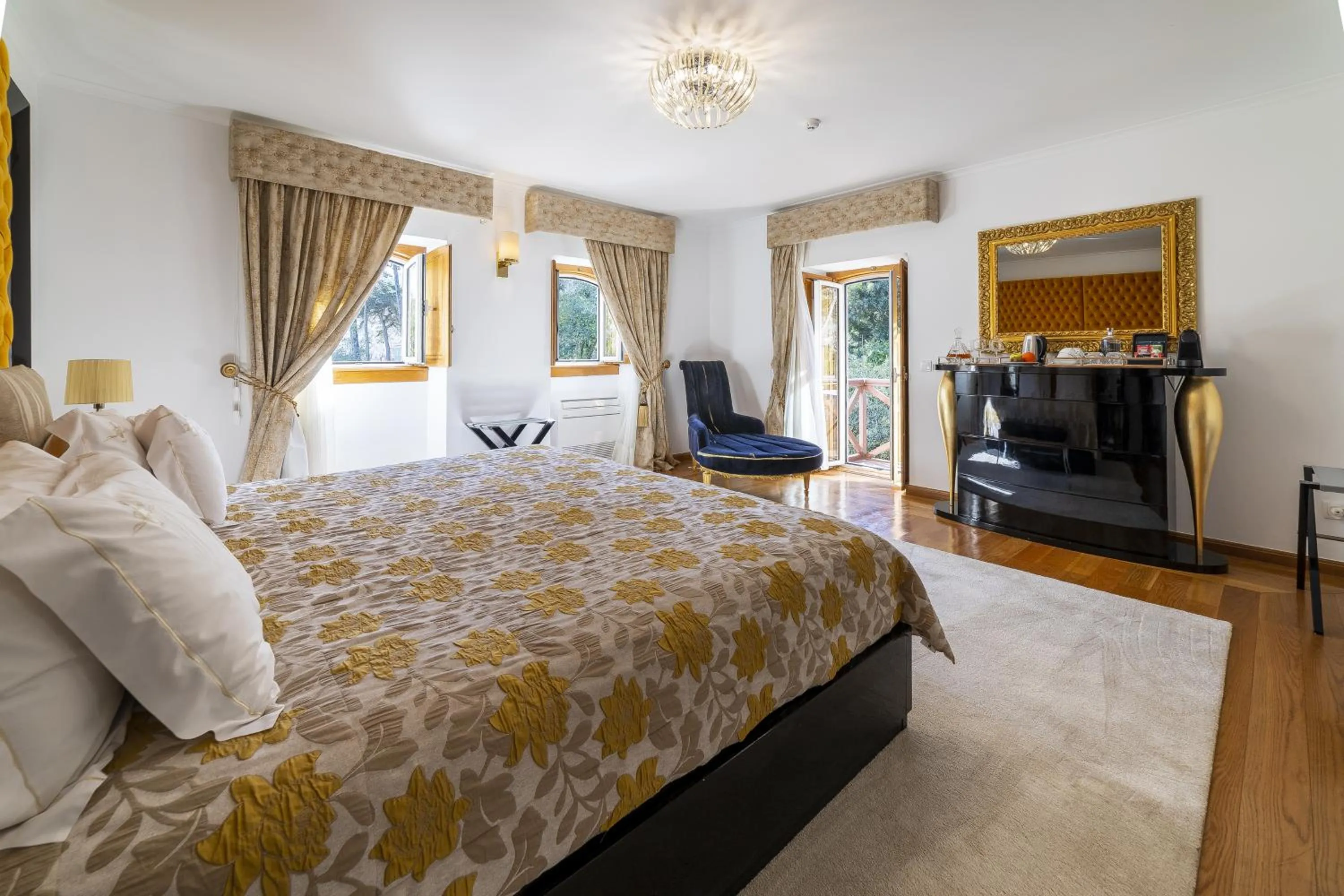 Suite with Garden View in Sintra Marmoris Palace