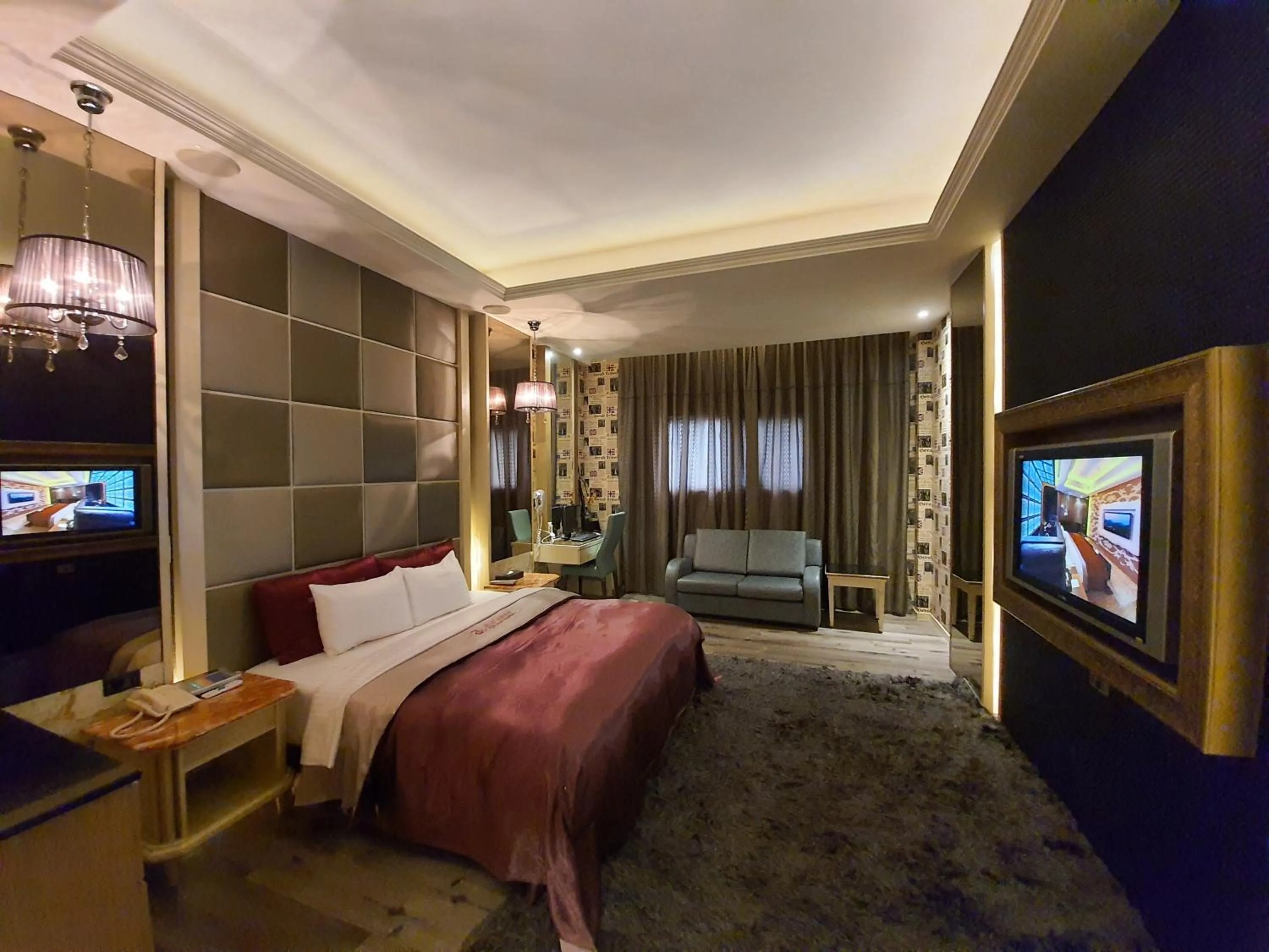 Economy Double Room - (Check-in after 21:00, No Garage) in Jinsha Motel