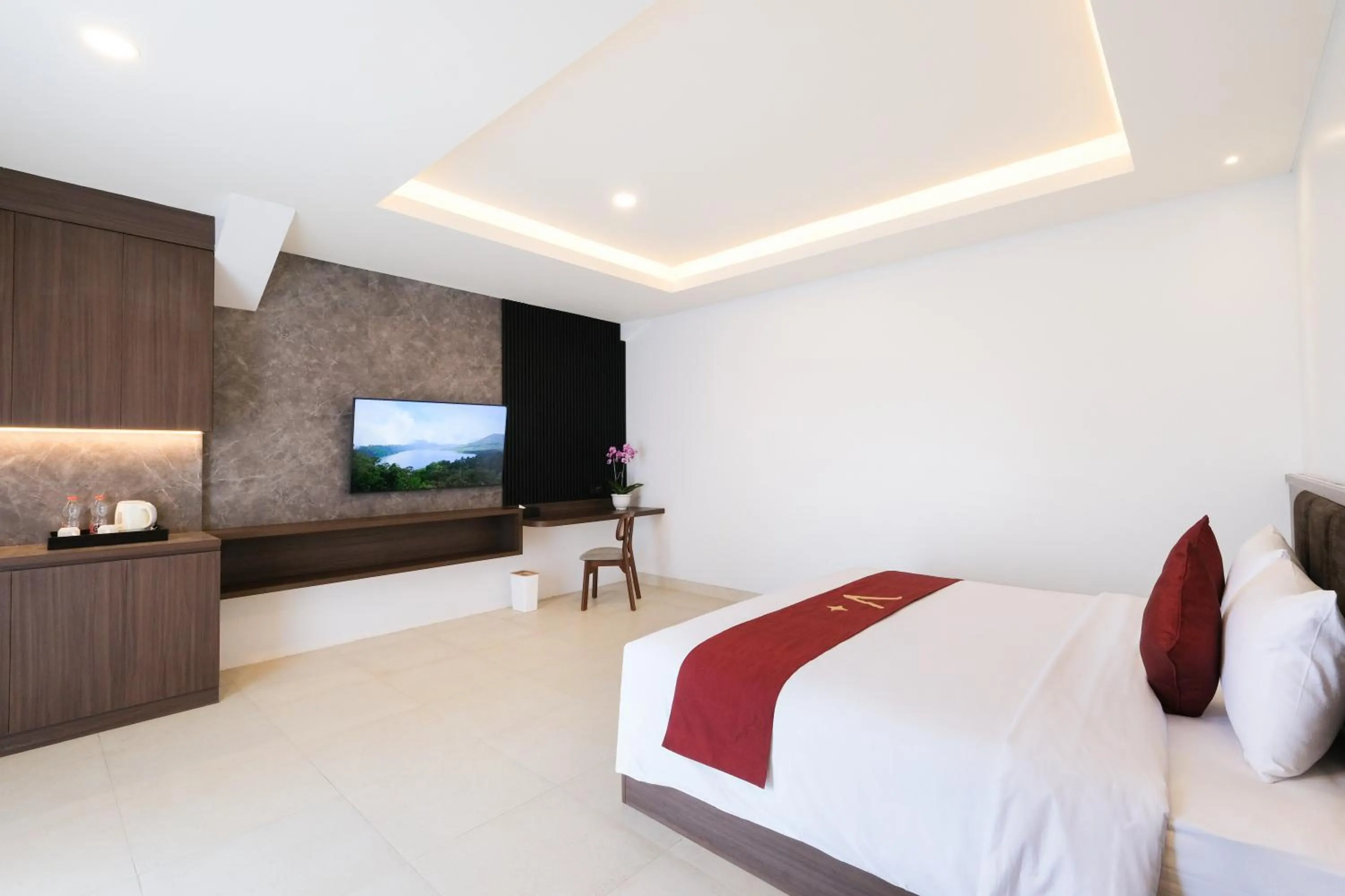 Deluxe King Room - single occupancy in ValStar Hotel Canggu