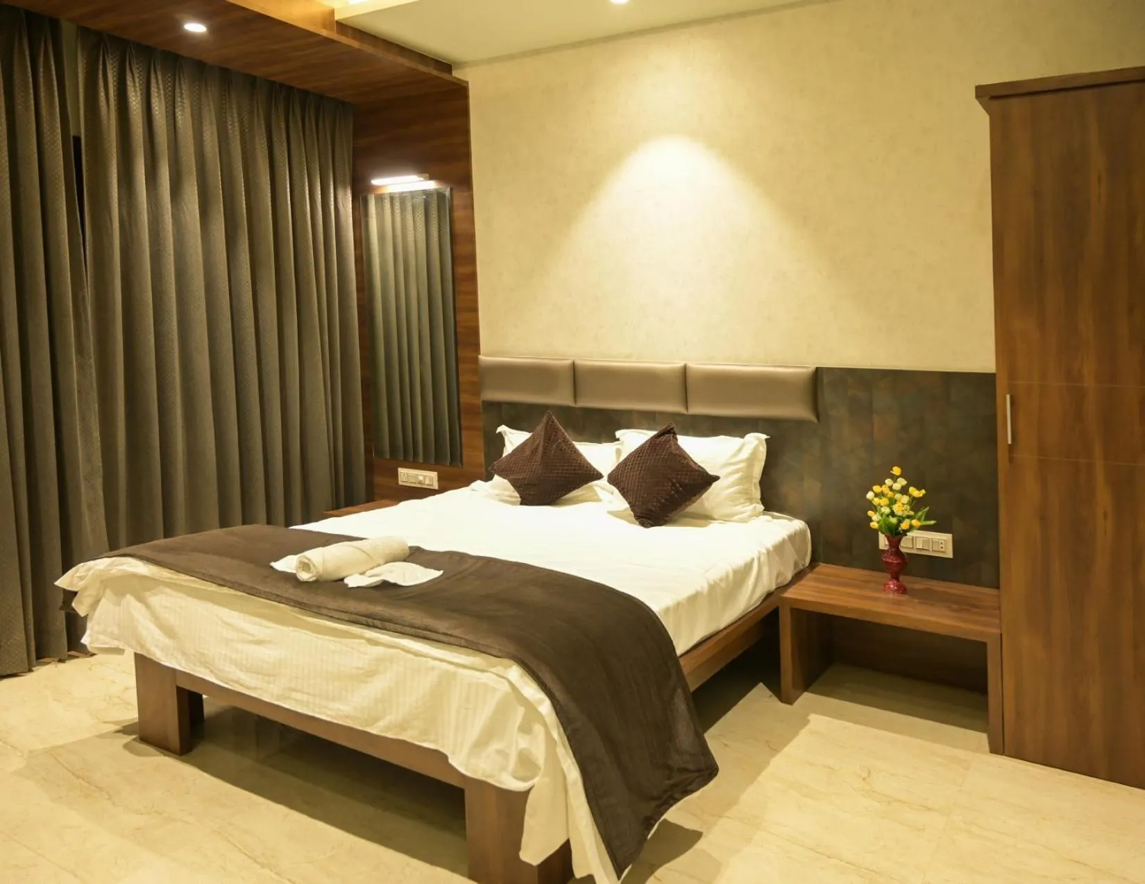 Standard Double Room with Fan - single occupancy in Hotel Limelight