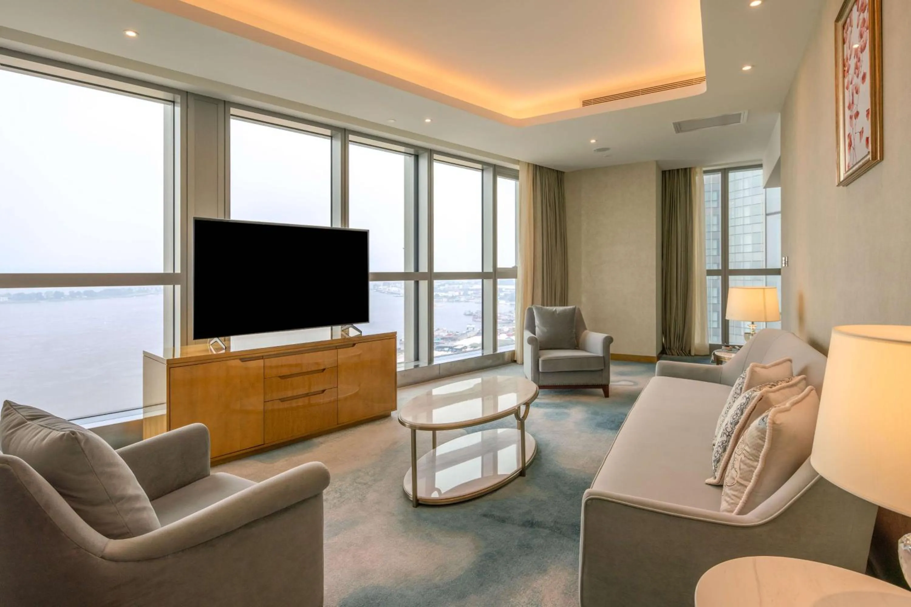 One-Bedroom King Suite with River View in Hilton Brazzaville Les Tours Jumelles Hotel & Residences