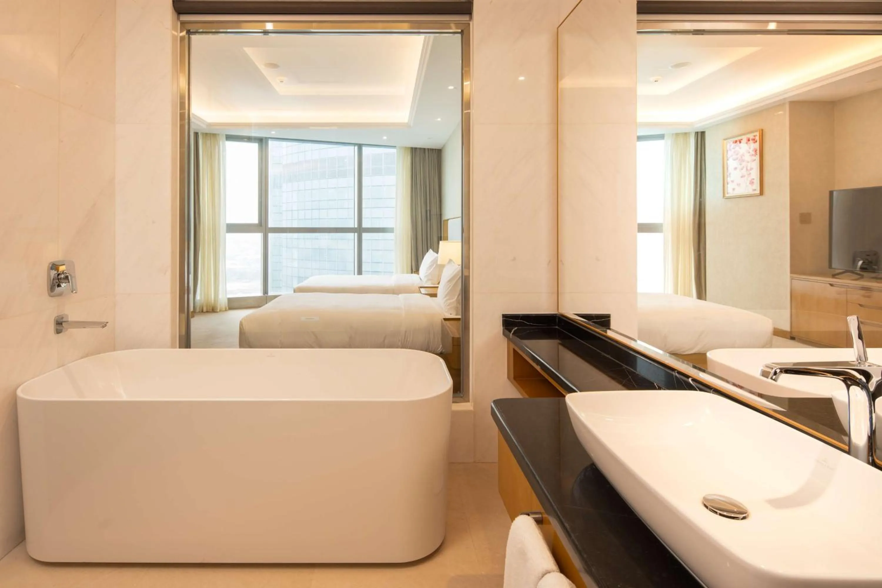 Executive King Room with River View in Hilton Brazzaville Les Tours Jumelles Hotel & Residences