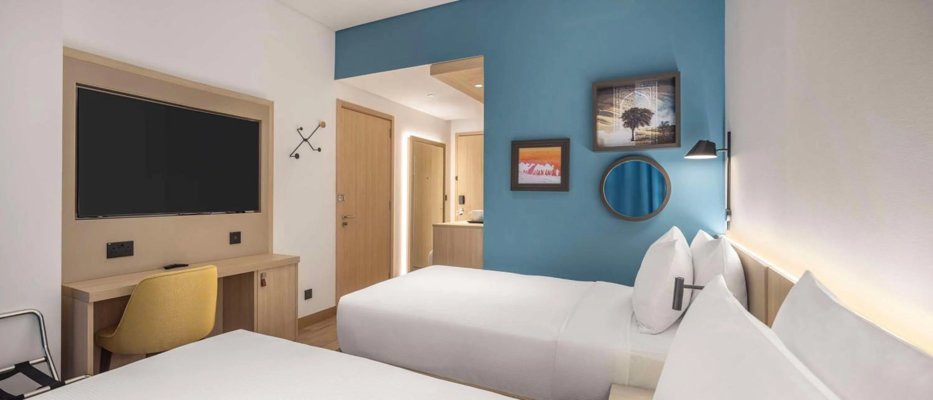 Twin Room - Smoking in Hampton By Hilton Kuwait Salmiya