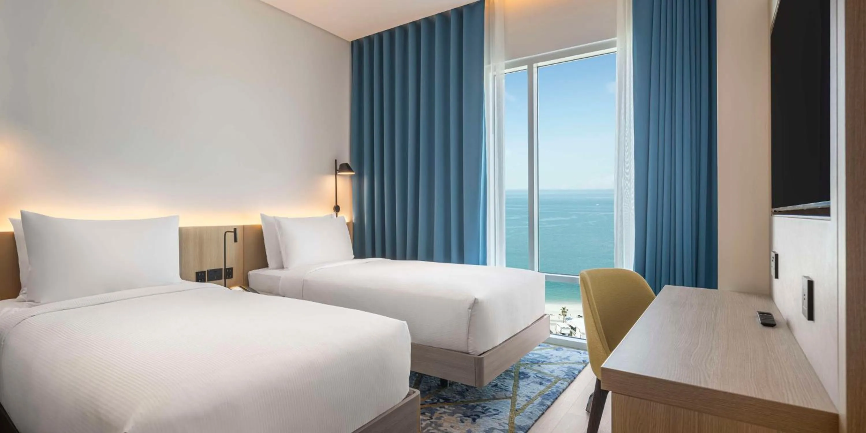 Twin Room - Non-Smoking in Hampton By Hilton Kuwait Salmiya