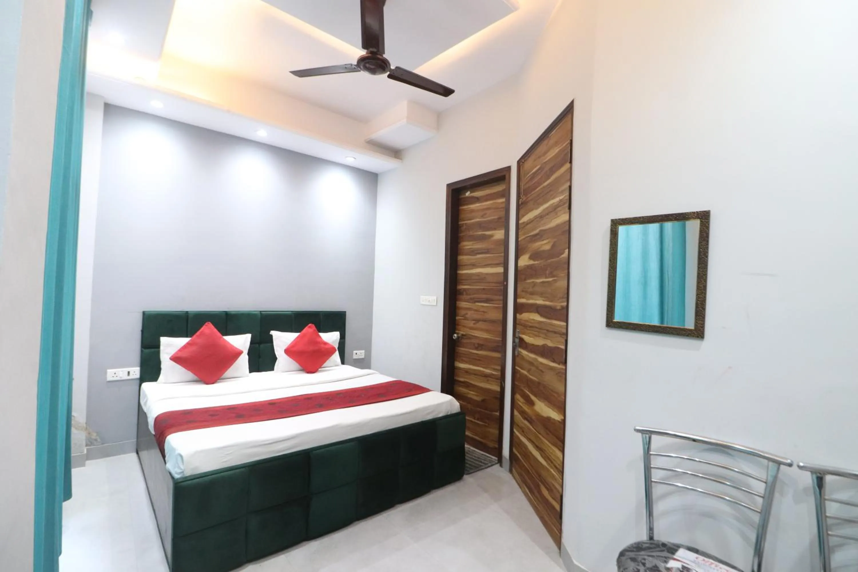 Twamev couple Friendly Rajouri garden by The Arrow