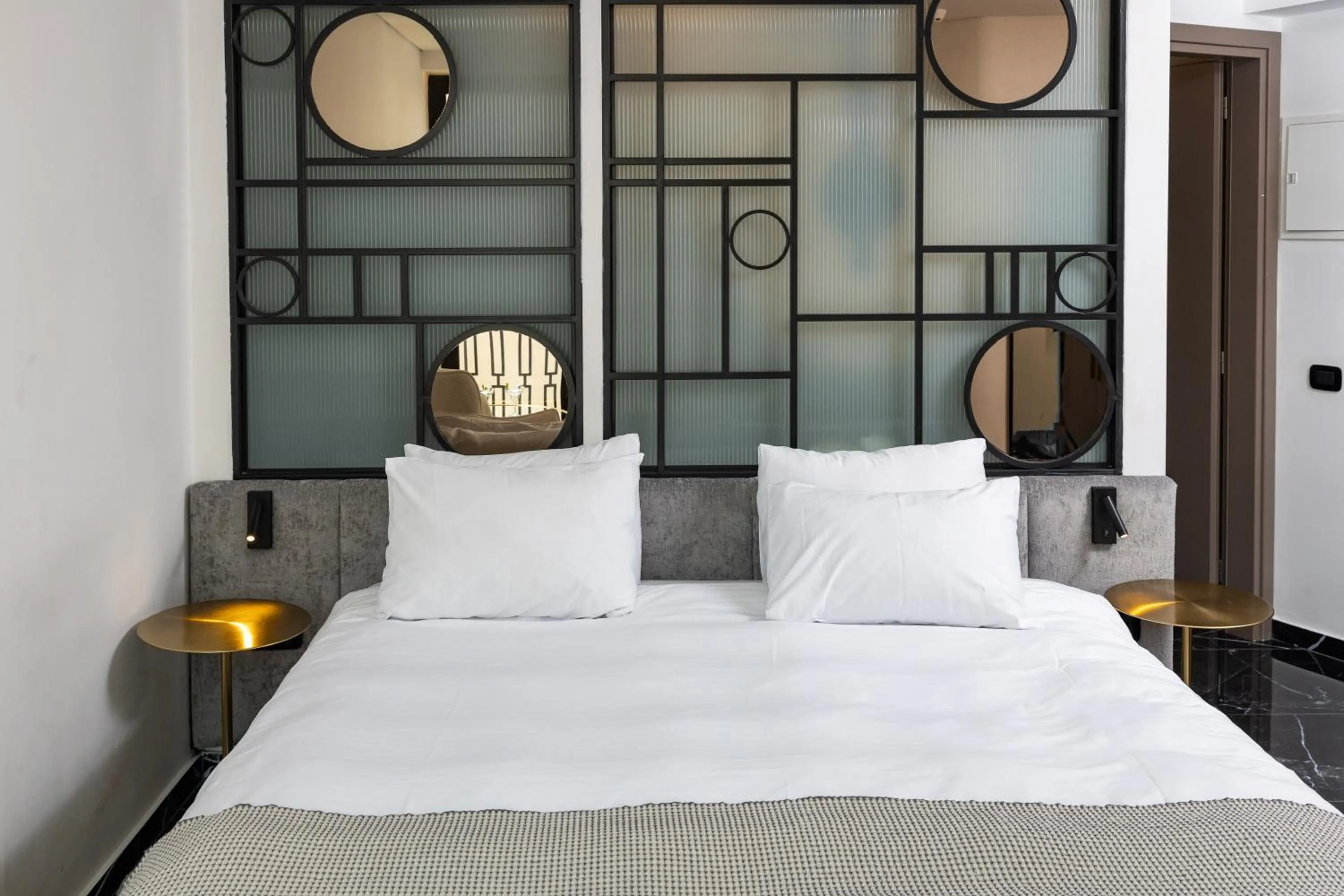 Cozy Room in Esse Athens