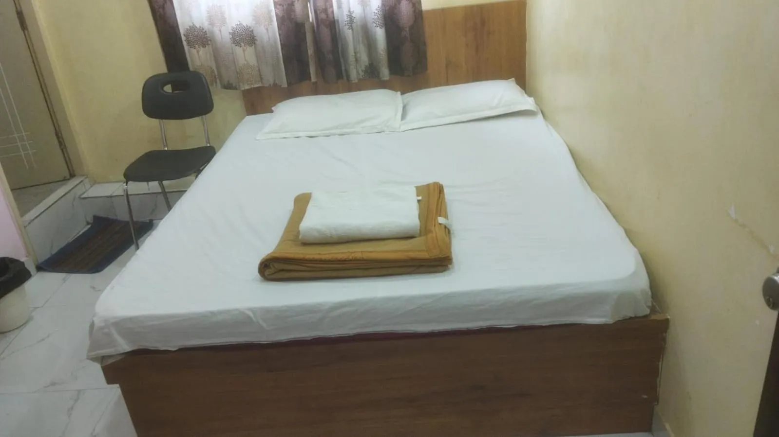 Deluxe Room in Mandara Comforts Hotel