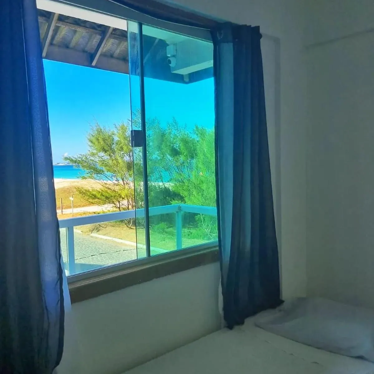 Superior Triple Room with Sea View in Terra Nova Cabo Frio Front Beach