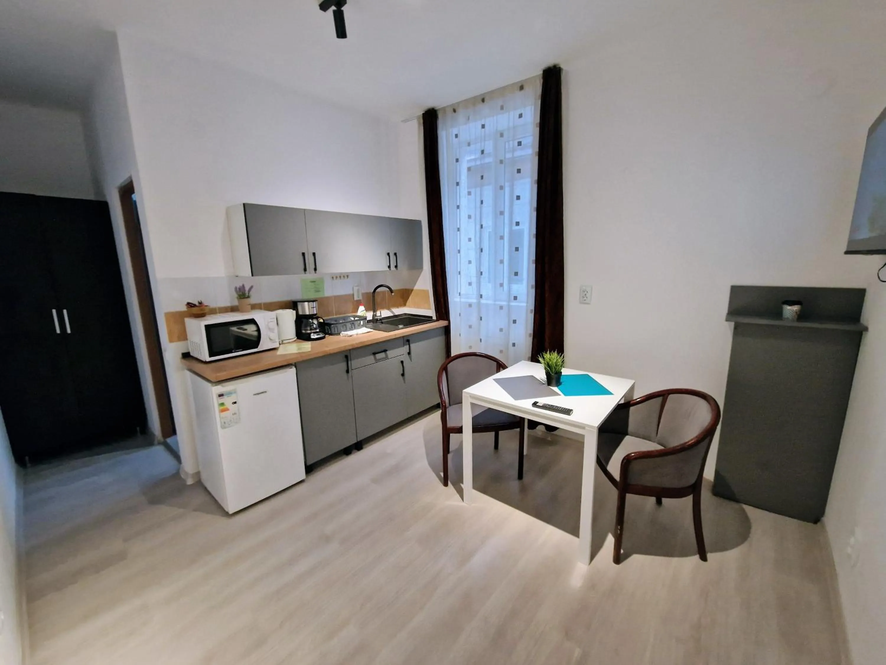 Standard Studio in Main Square Apartments & More