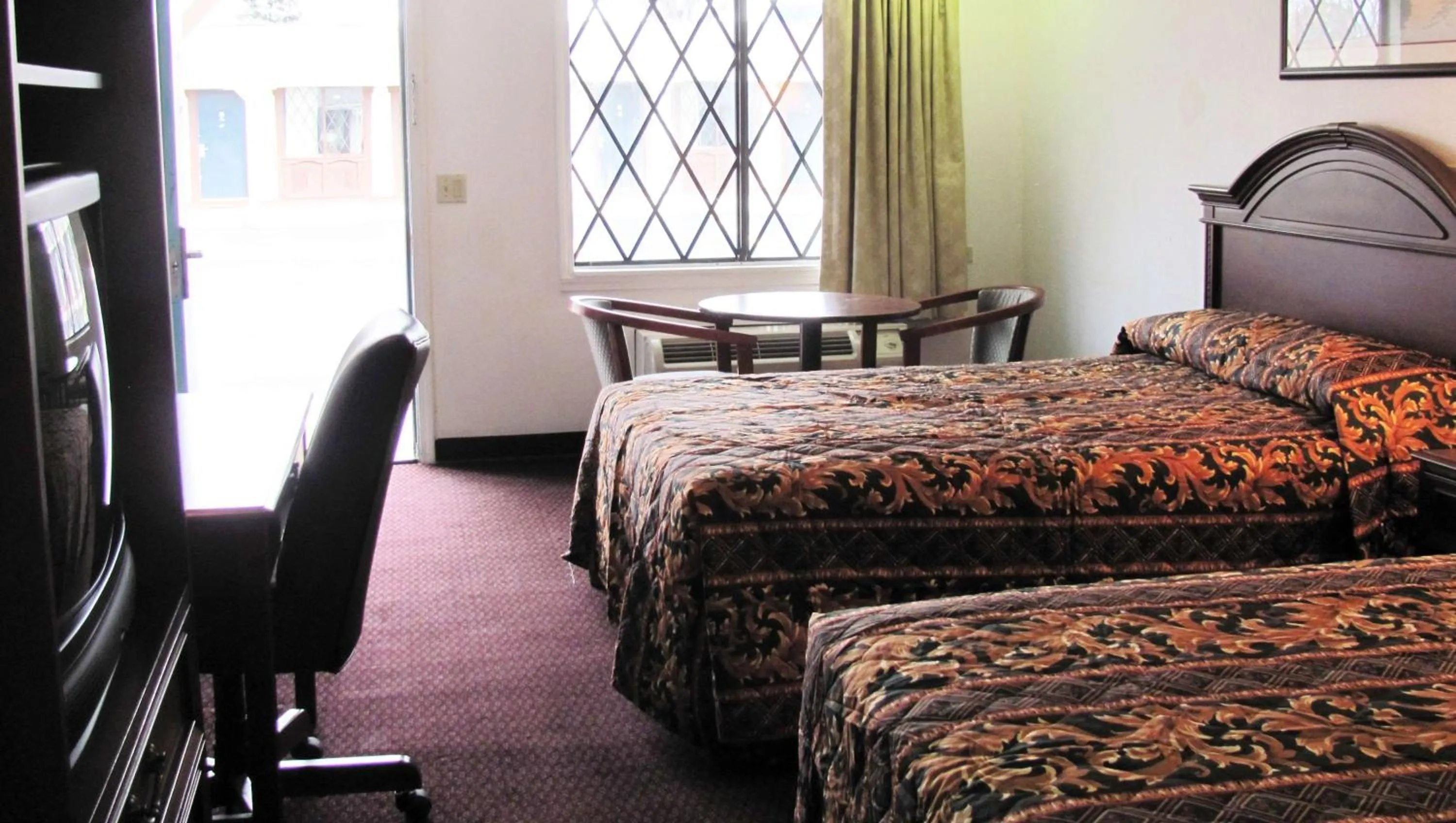 Double Room with Two Double Beds - Non-Smoking in M Star Columbus North