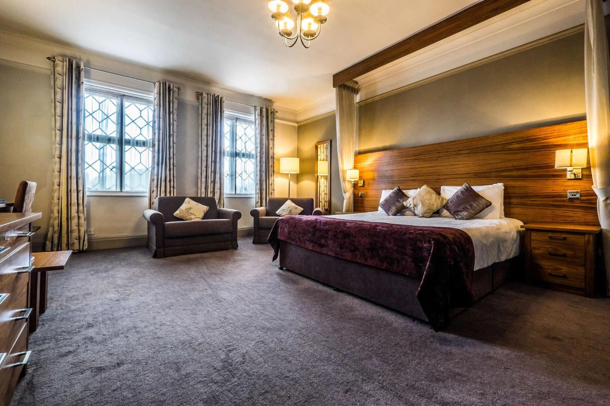 Bedroom, Bed in Bridge Hotel