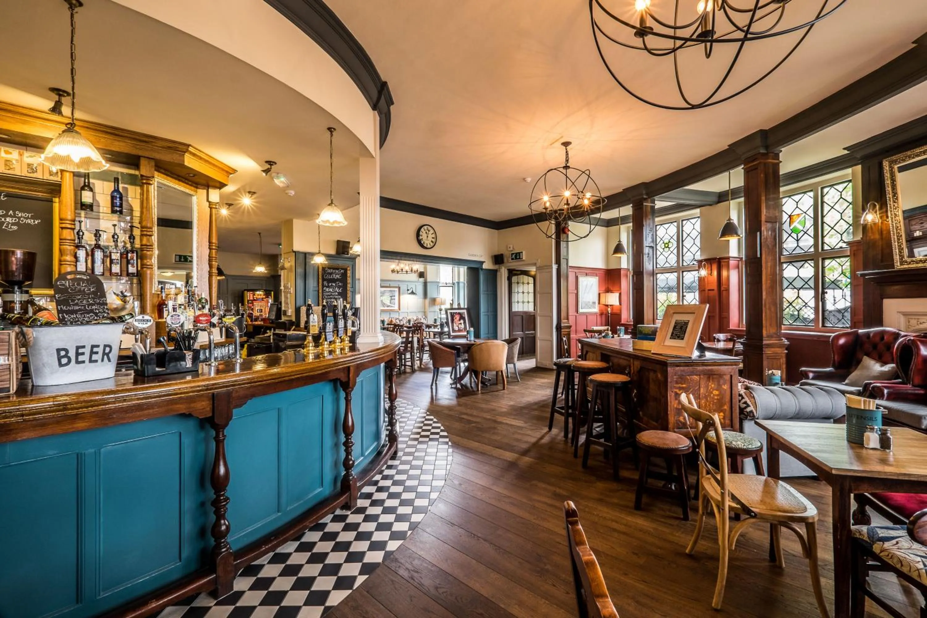 Day in Bridge Hotel