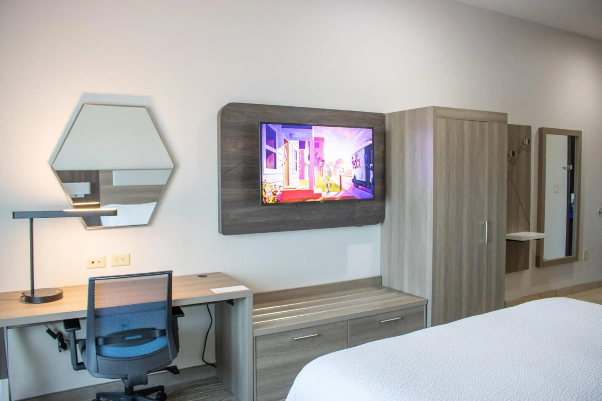 Standard King Room in Holiday Inn Express Hotel & Suites Temple-Medical Center Area by IHG
