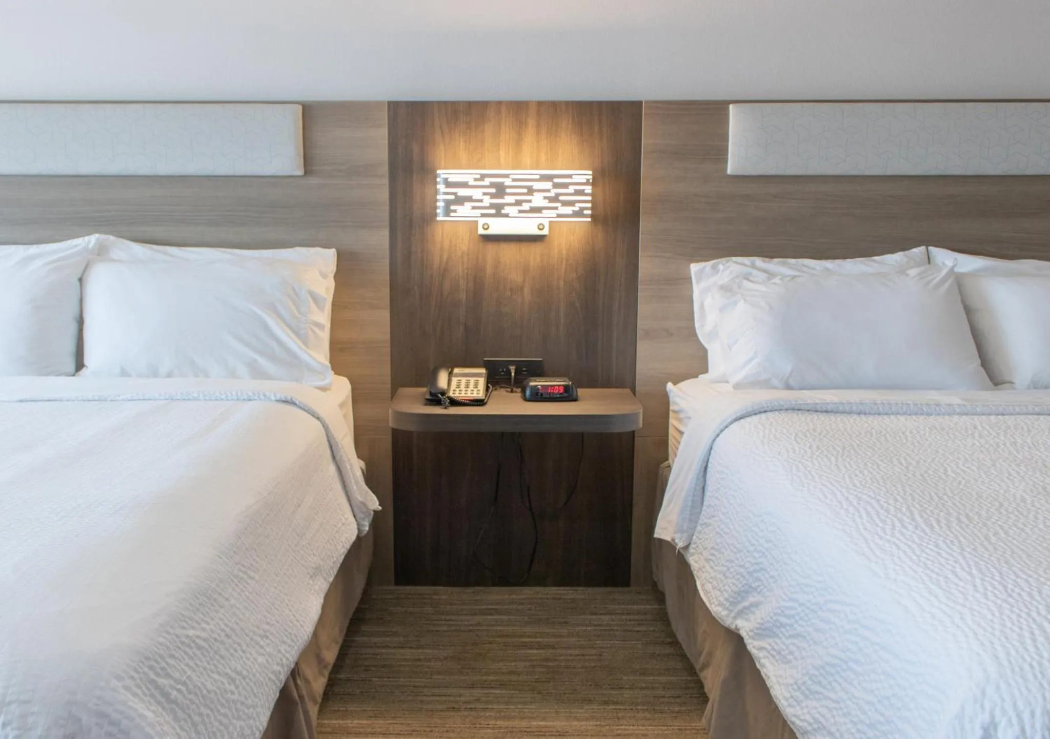 Suite with Two Queen Beds - Communications Accessible in Holiday Inn Express Hotel & Suites Temple-Medical Center Area by IHG