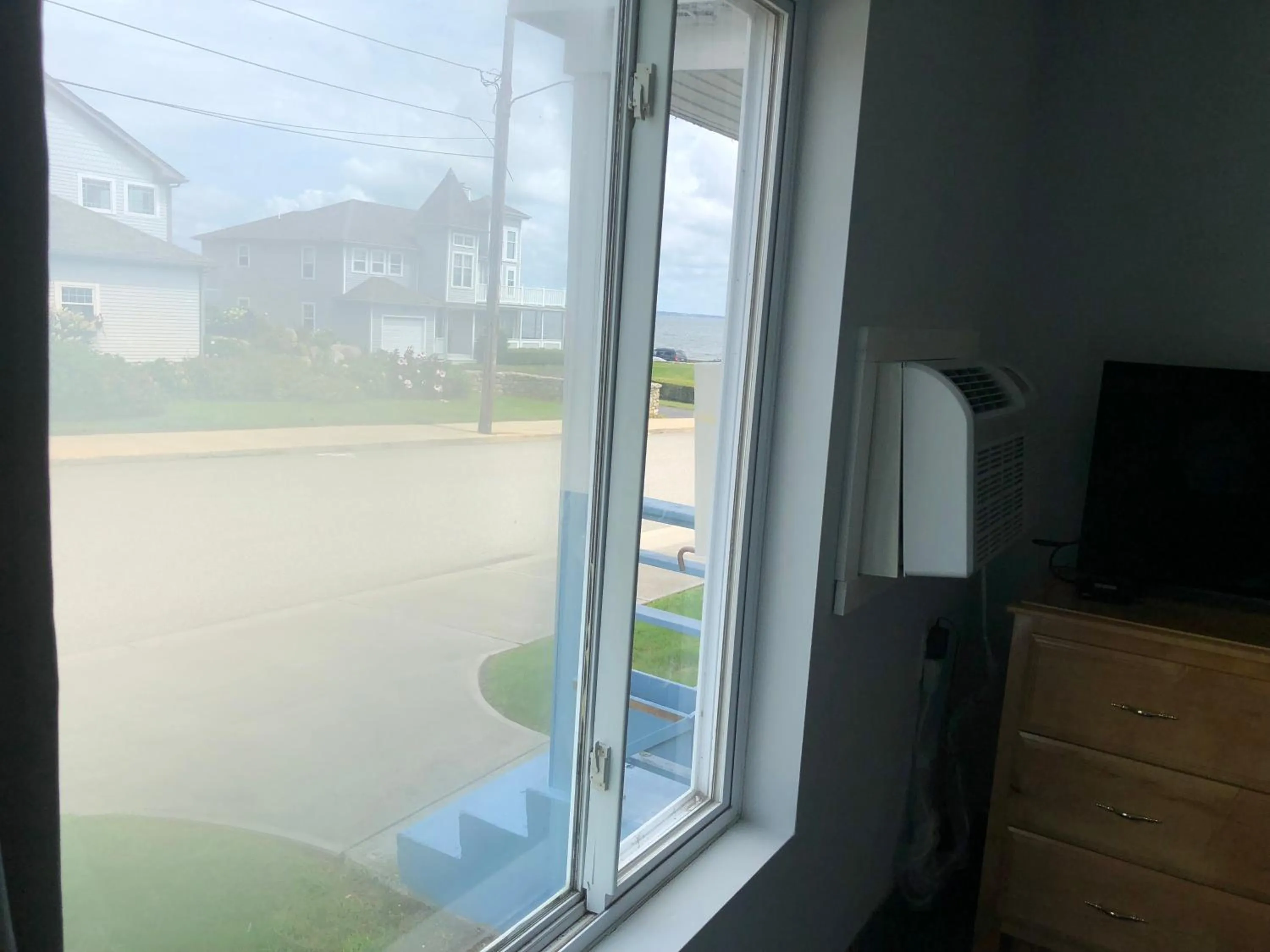 Partial Ocean View 1 King Bed in The Atlantic House