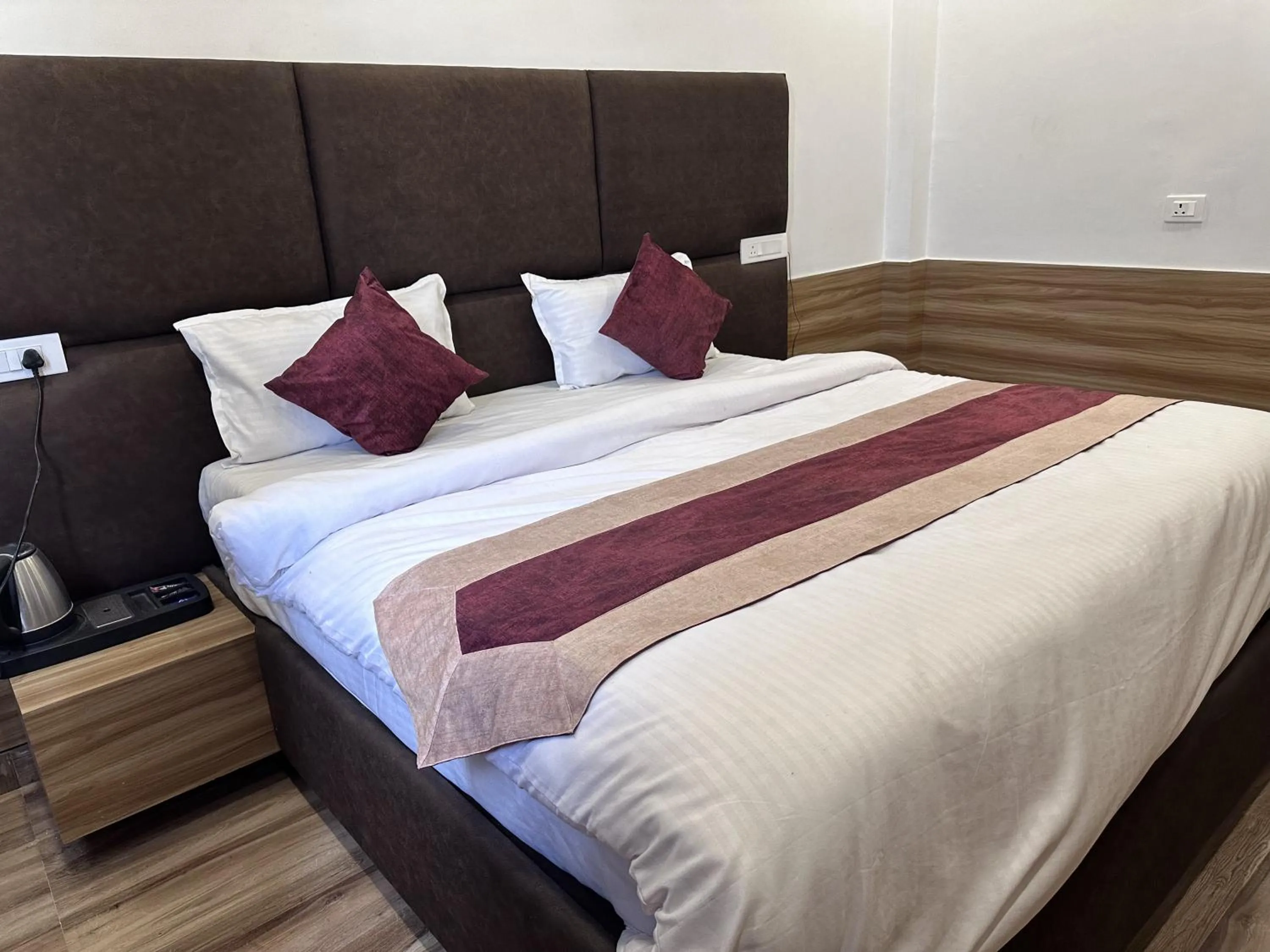 Standard Double Room in Hotel Obsidian Red