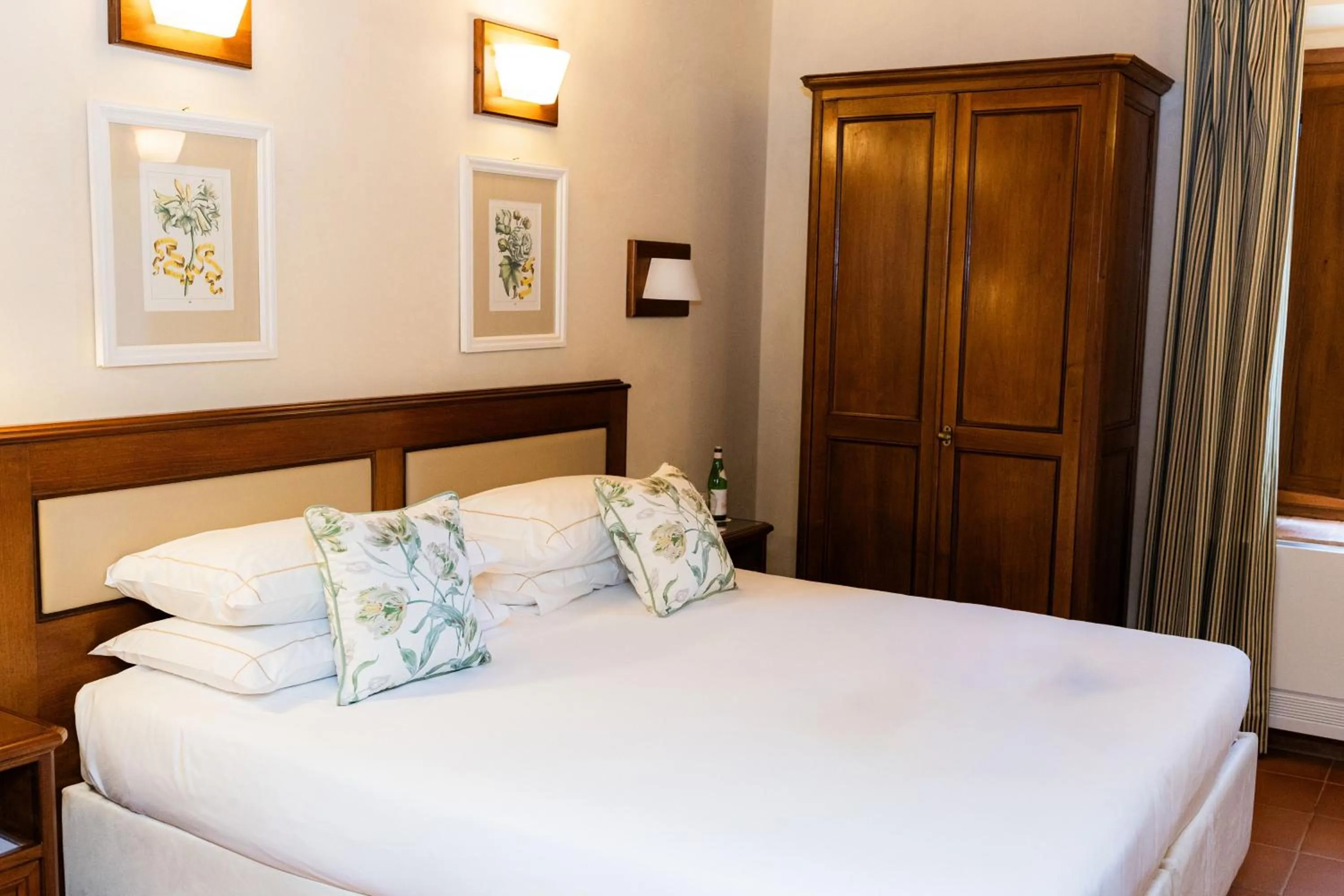 Standard Double Room in Wine Relais In Montecucco - ColleMassari Hospitality