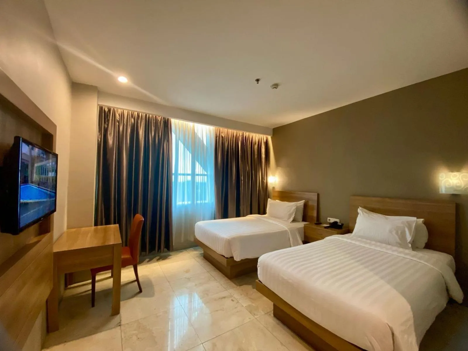 Deluxe Twin Room in Grand Zuri Pematangsiantar