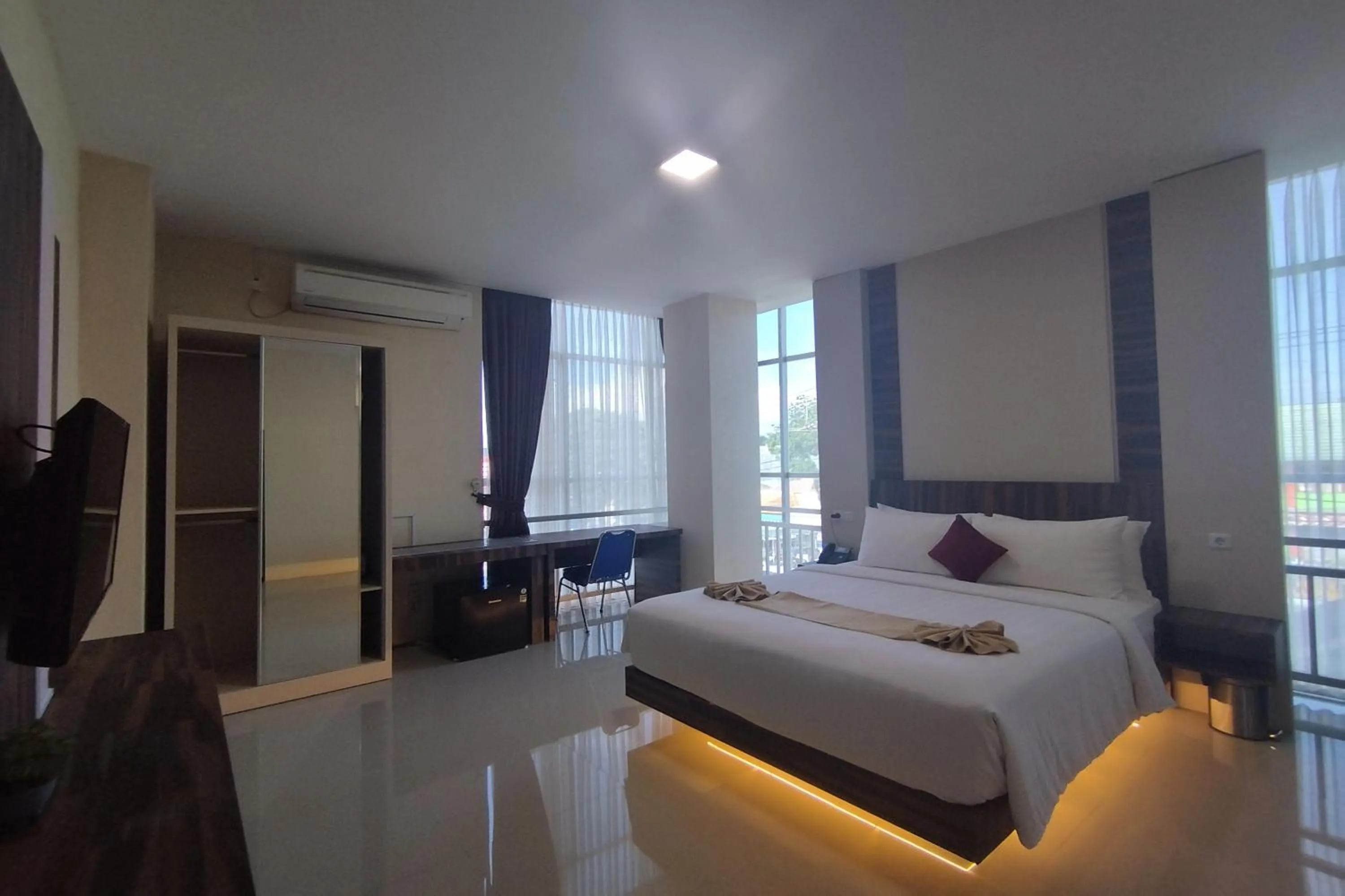 Deluxe Double Room in Great Cokro Edotel Lampung