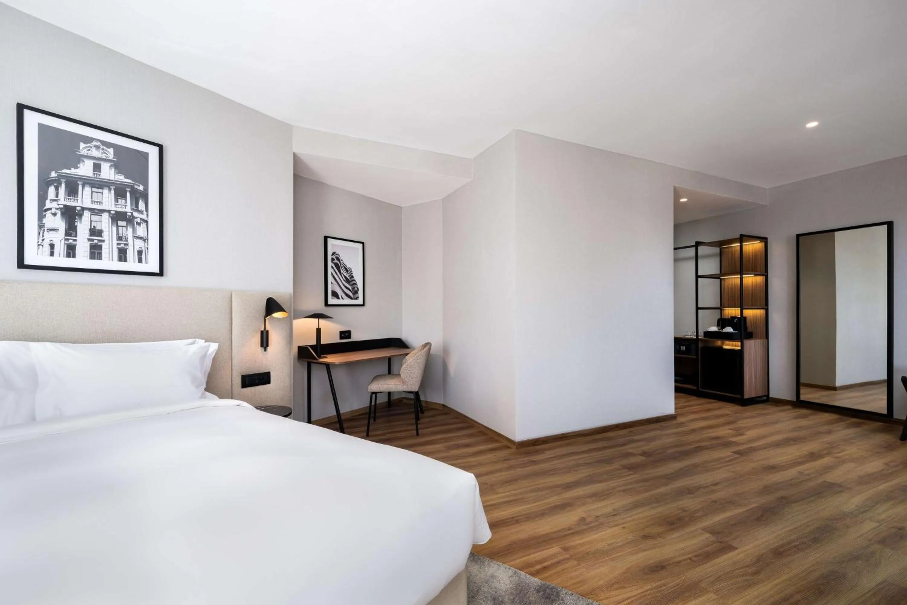 One Bedroom Suite - Park View in Radisson Hotel Casablanca Gauthier La Citadelle