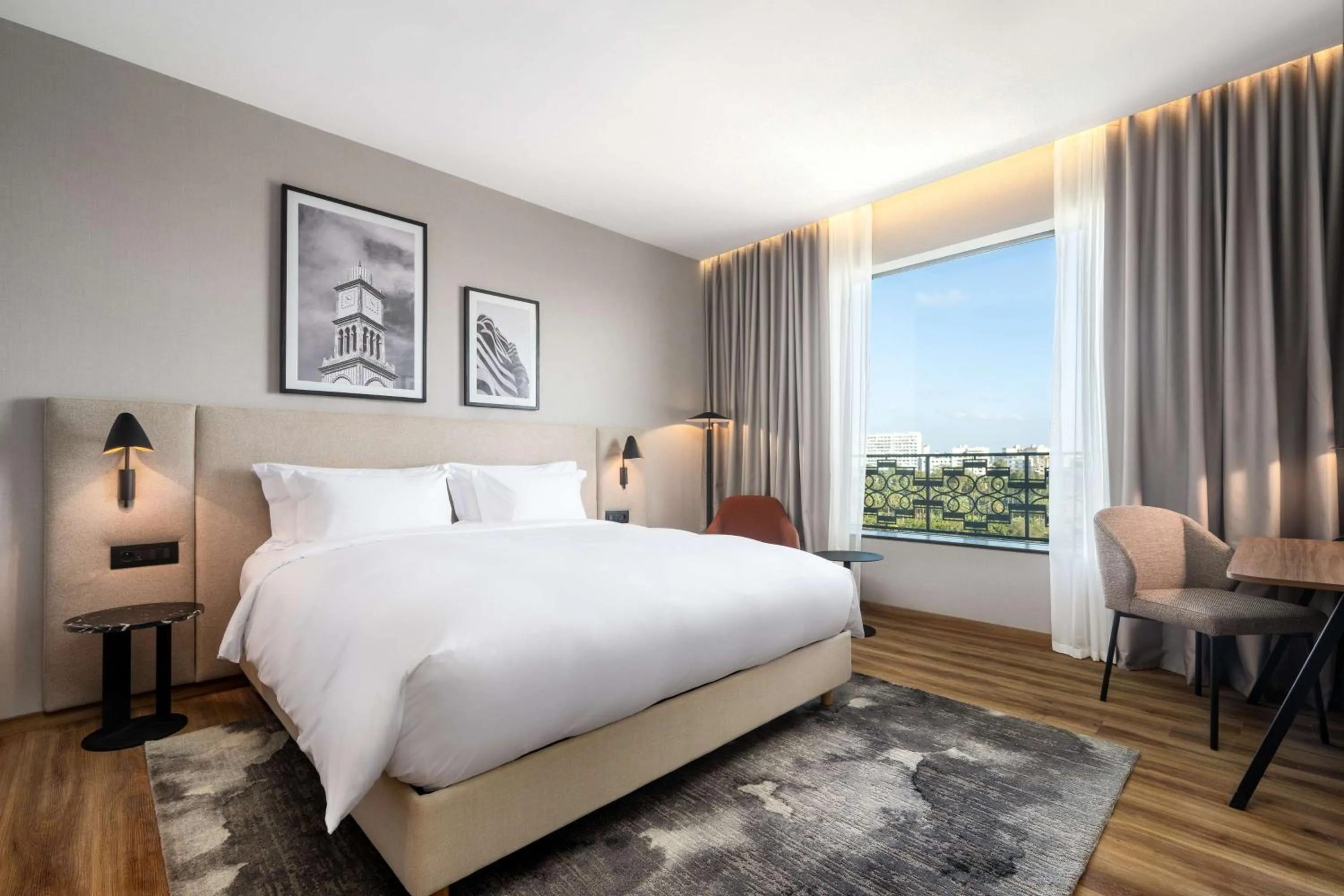 Premium Room - Skyline & Park View in Radisson Hotel Casablanca Gauthier La Citadelle