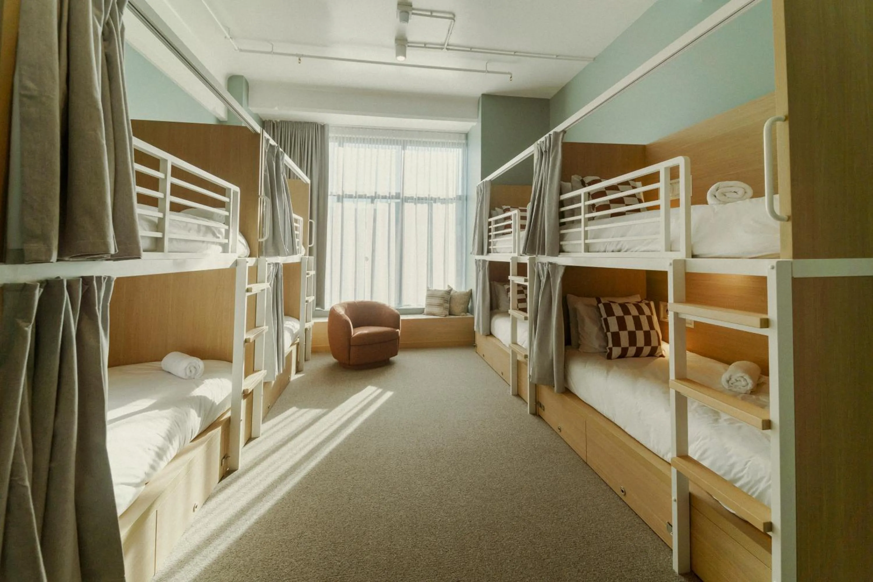 Shared Suite - 8 Bed in Drifter Christchurch